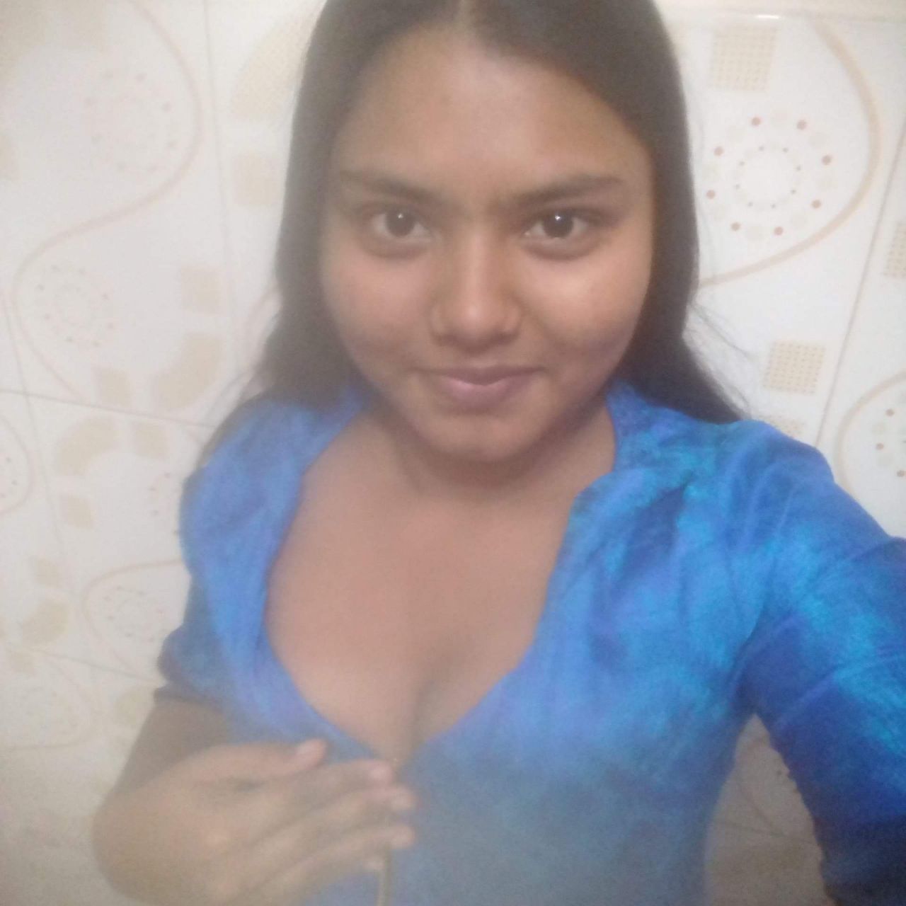 Village College  Cute Girl বিডিও কাম সার্ভিস চালু আছে ভার্জি