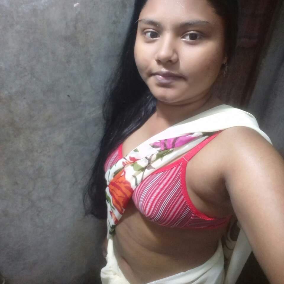 Village College  Cute Girl বিডিও কাম সার্ভিস চালু আছে ভার্জি