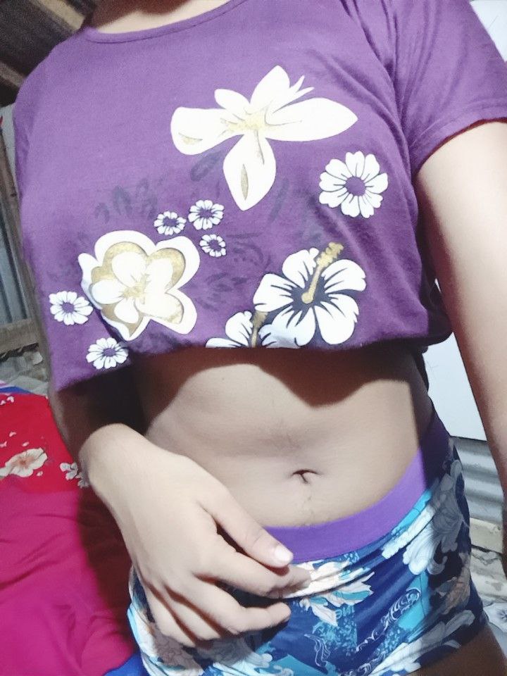 Shown Boobs and Pussy