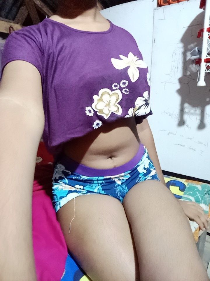 Shown Boobs and Pussy