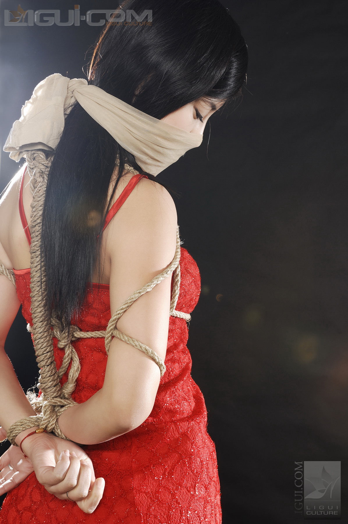 Chinese lady bondage 375-1