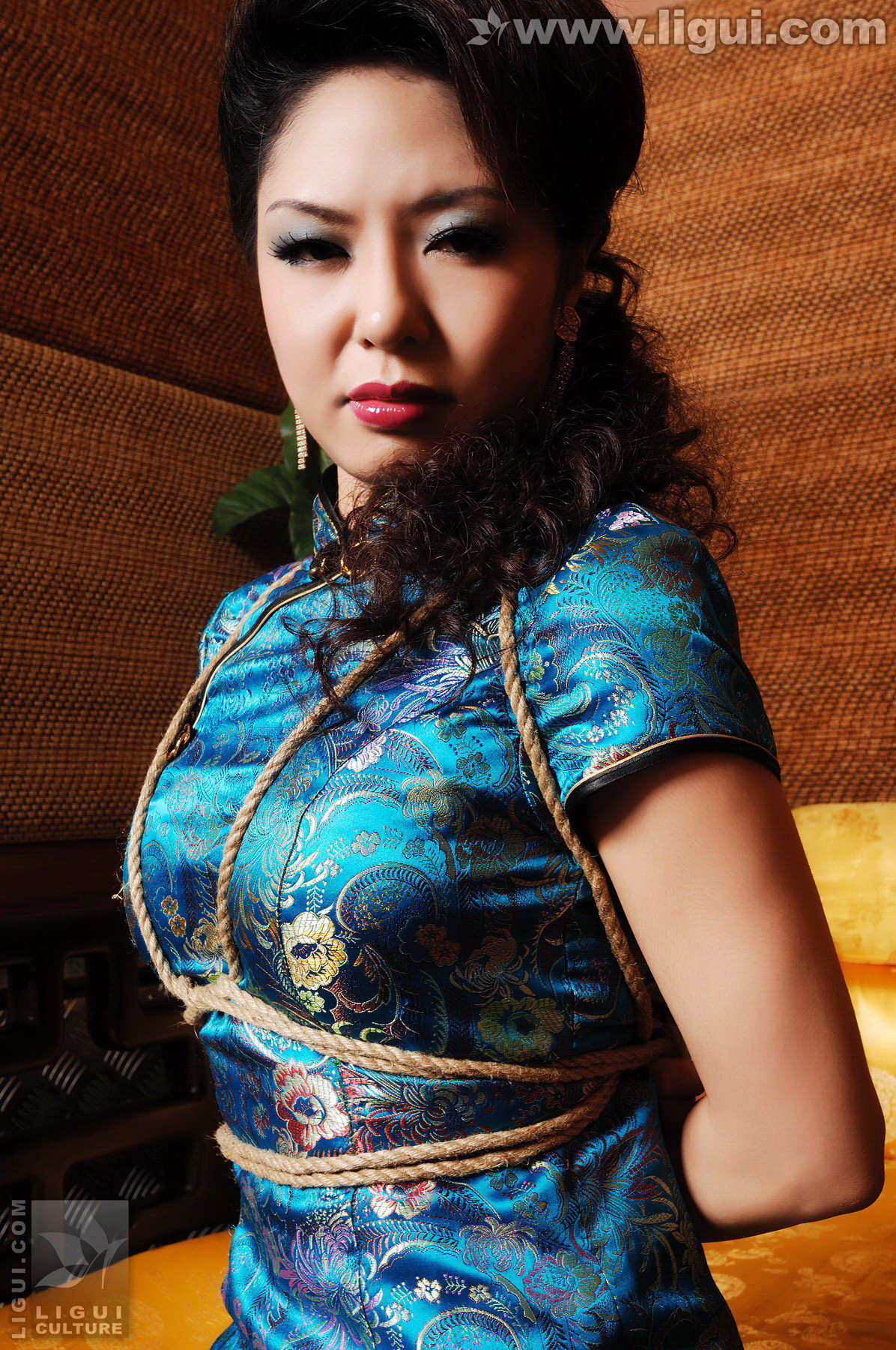 Chinese lady bondage 390