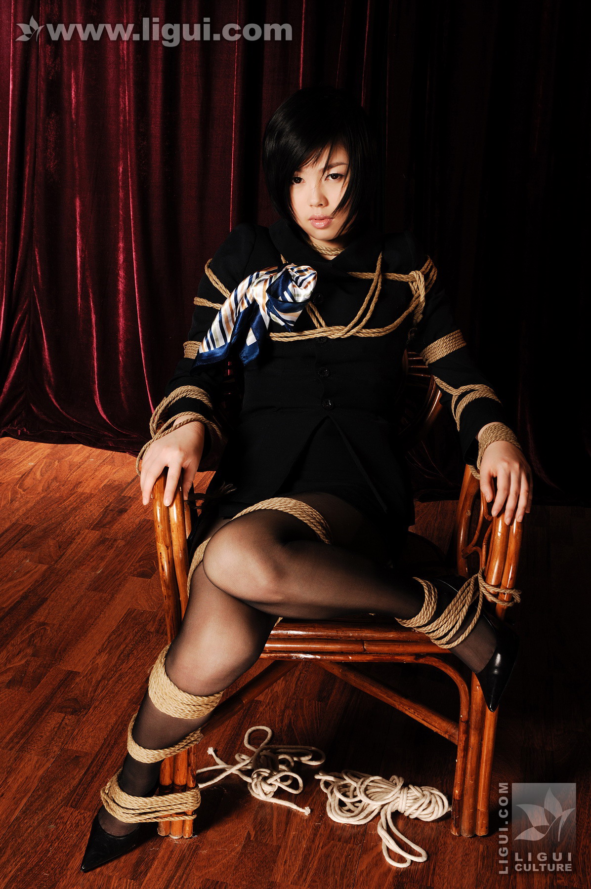 Chinese lady bondage 397-1