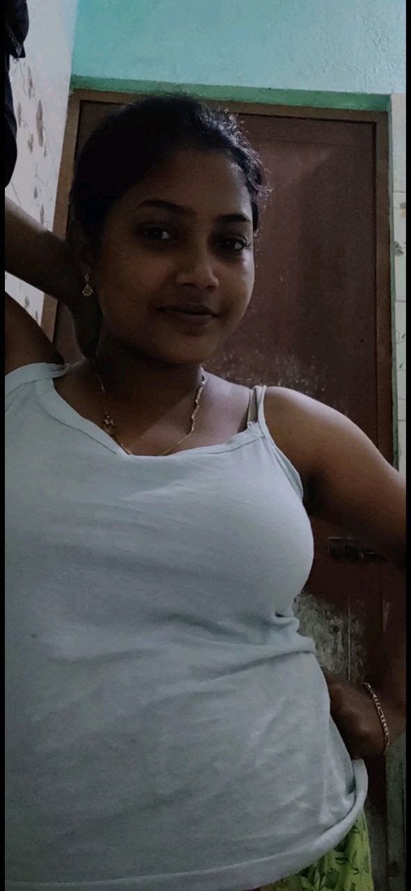 Tamil unsatisfied women fucking with husband friends