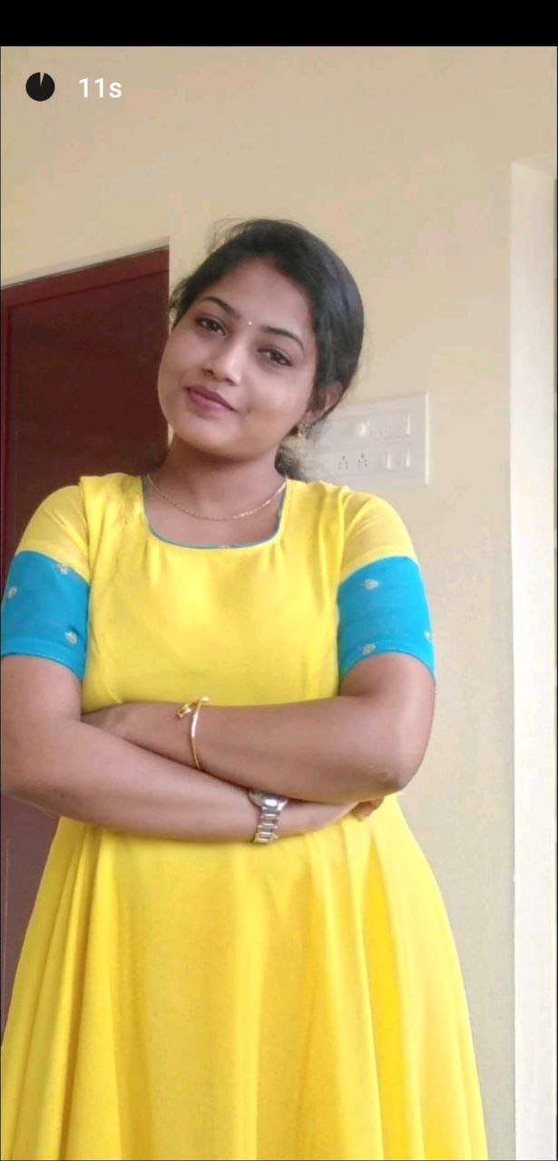 Tamil unsatisfied women fucking with husband friends