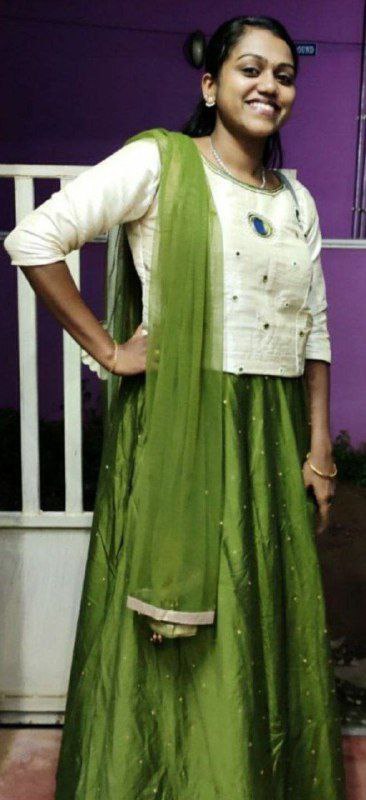 Newly married Tamil couples enjoying honeymoon