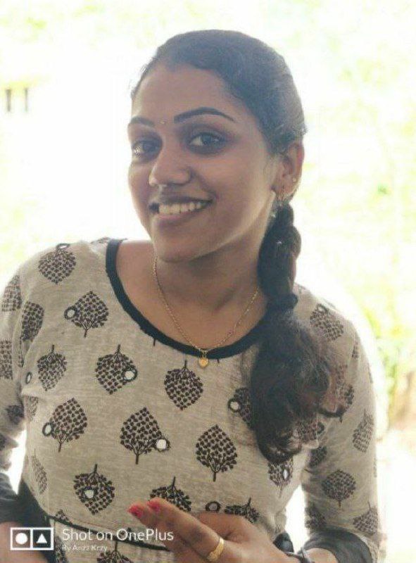 Newly married Tamil couples enjoying honeymoon