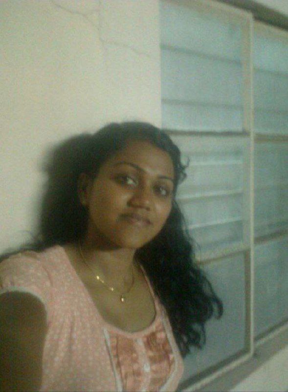 Newly married Tamil couples enjoying honeymoon