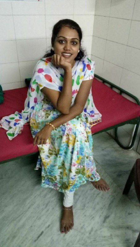 Newly married Tamil couples enjoying honeymoon