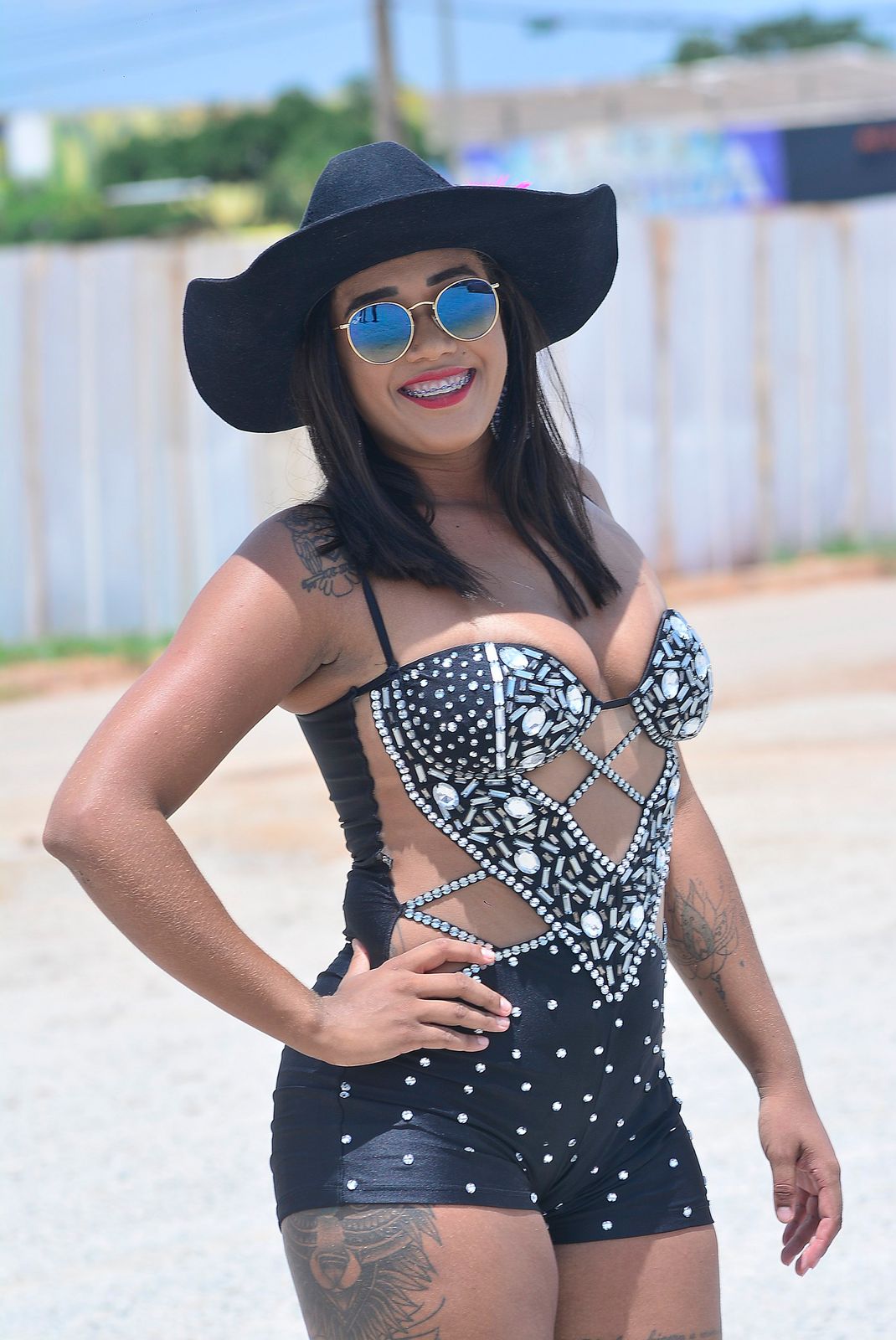 H041F882C841N53 JULIANA