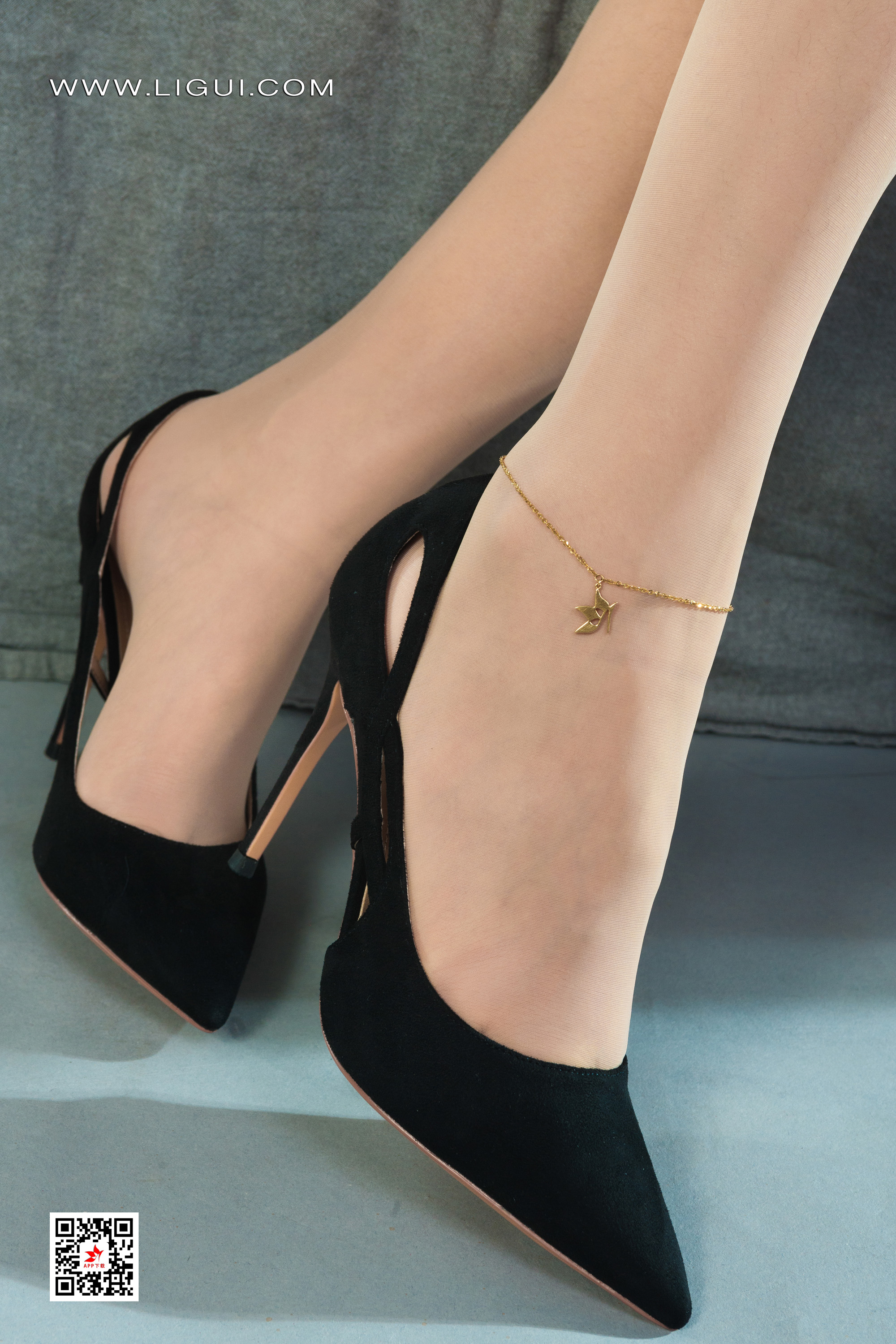 Chinese lady bondage 460