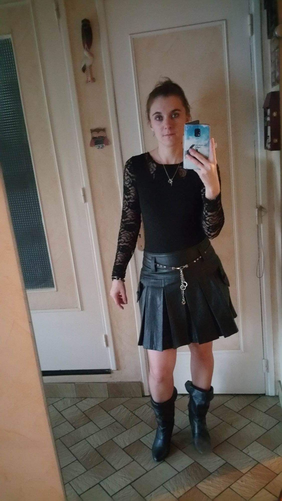 Laeti pagez petite salope française