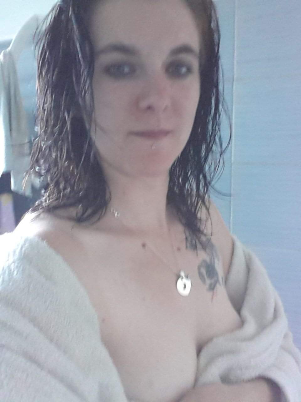 Laeti pagez petite salope française