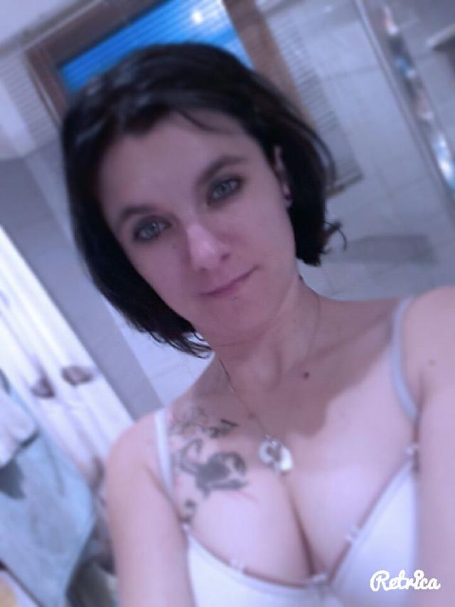 Laeti pagez petite salope française