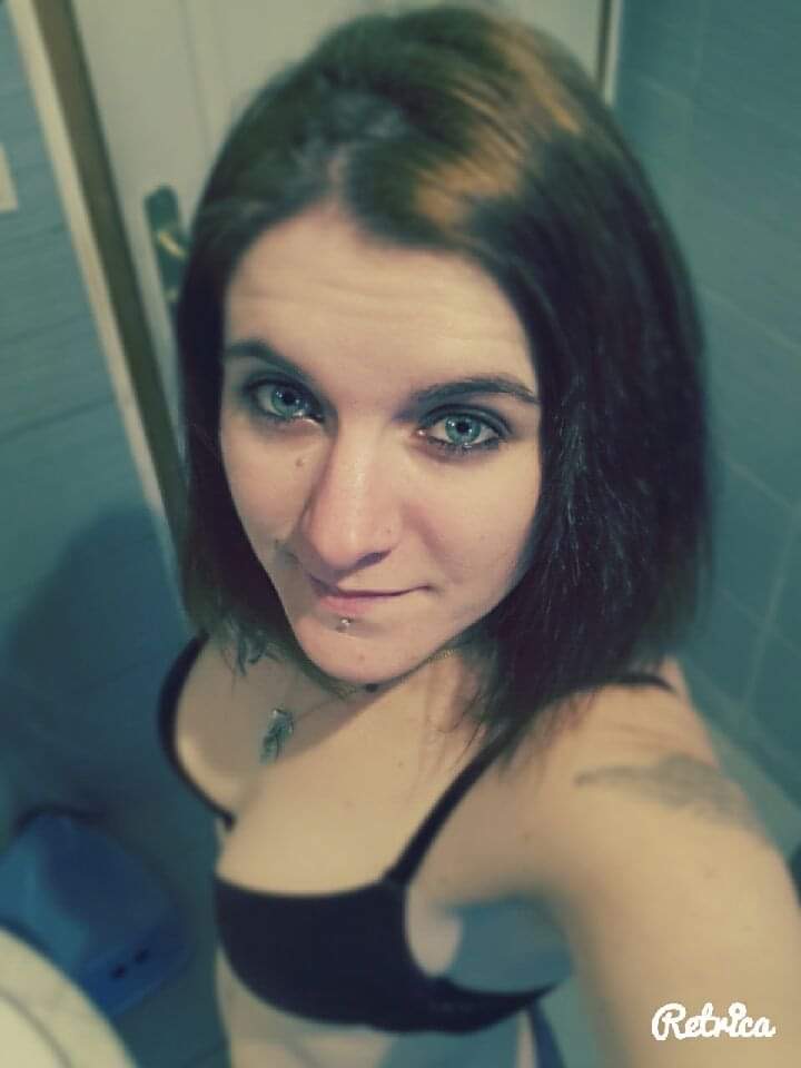 Laeti pagez petite salope française