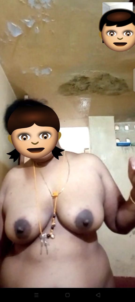 Tamil aunty video call la avuthu katura