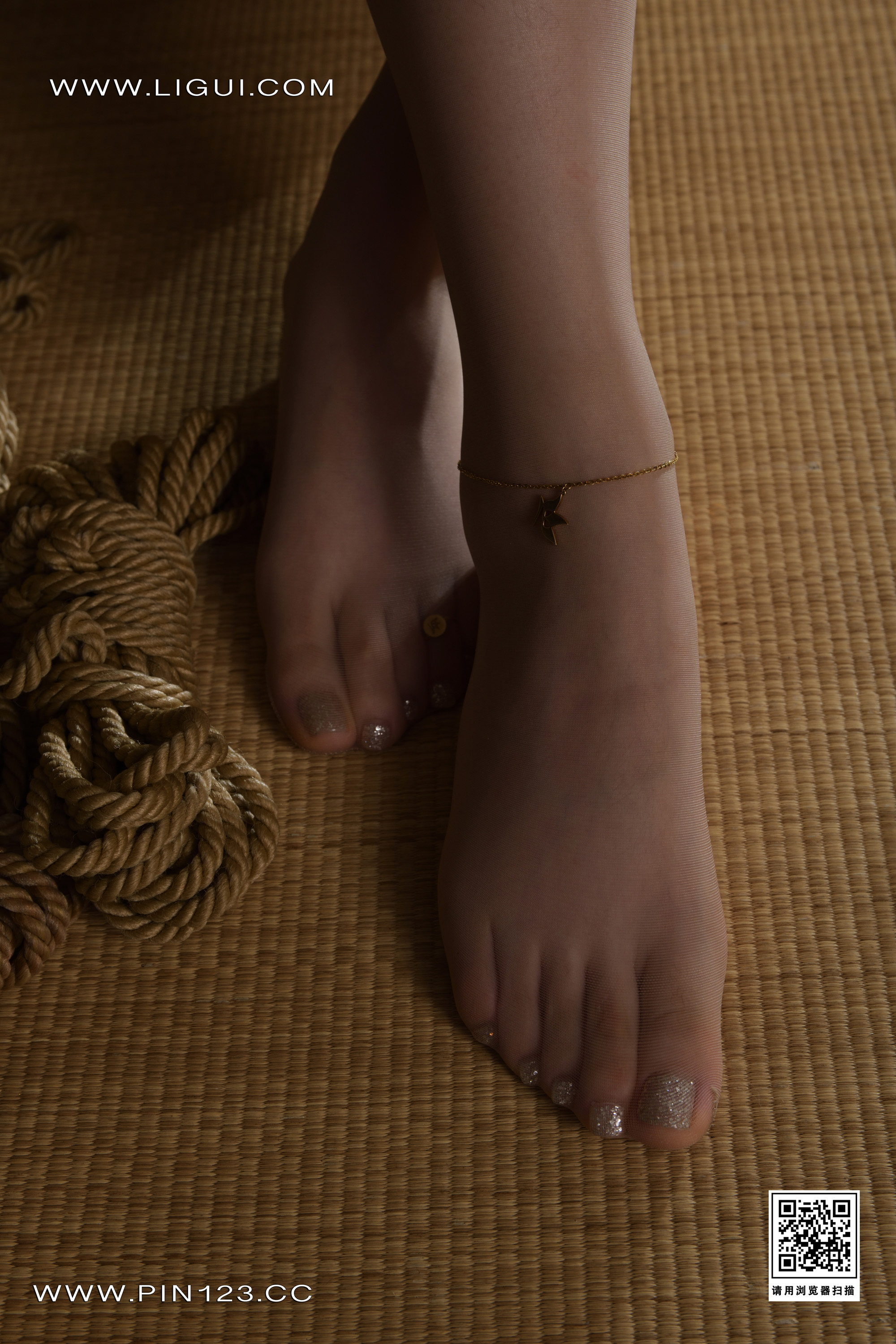 Chinese lady bondage 475