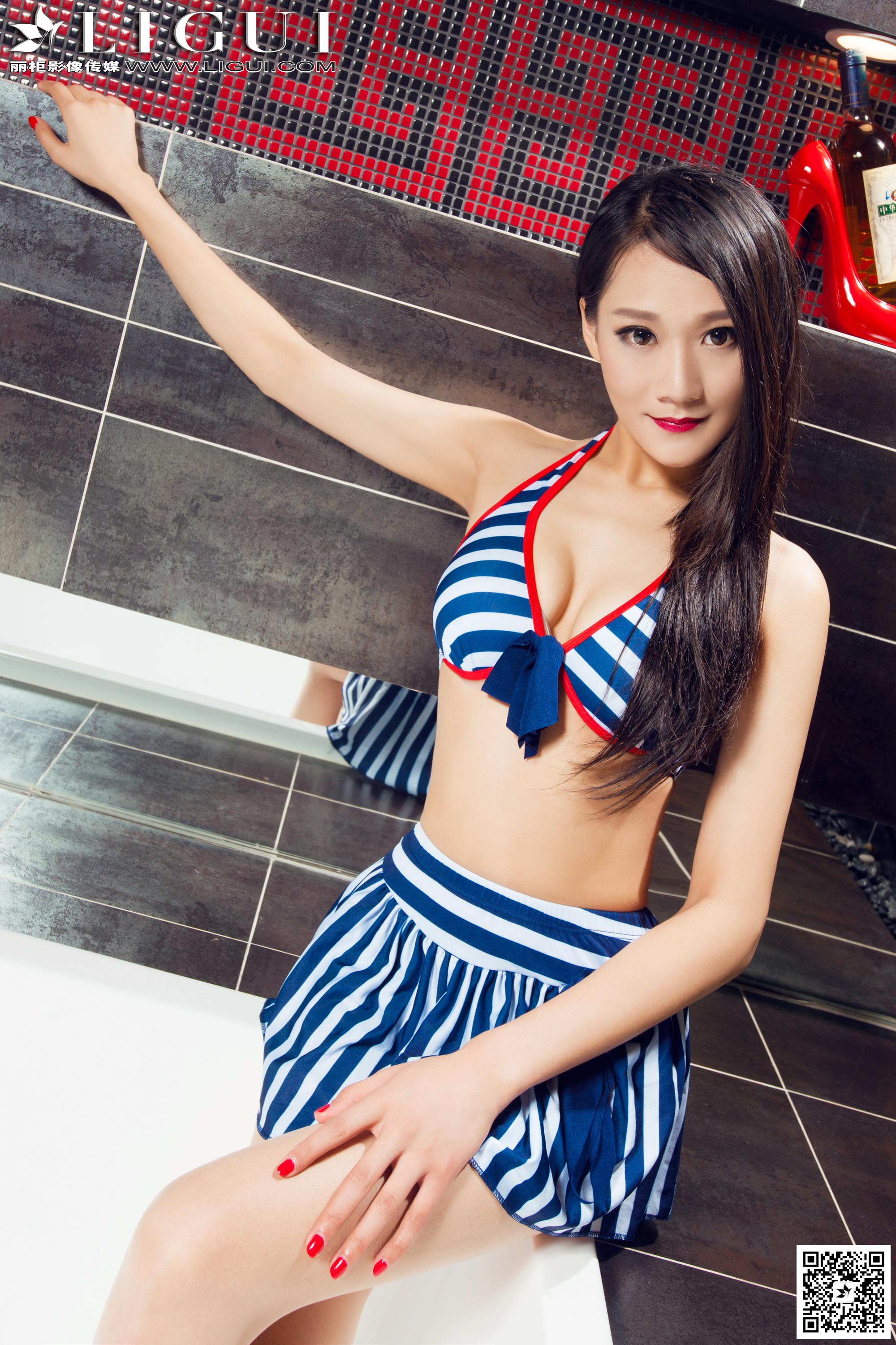 pretty lady dirty feet 19