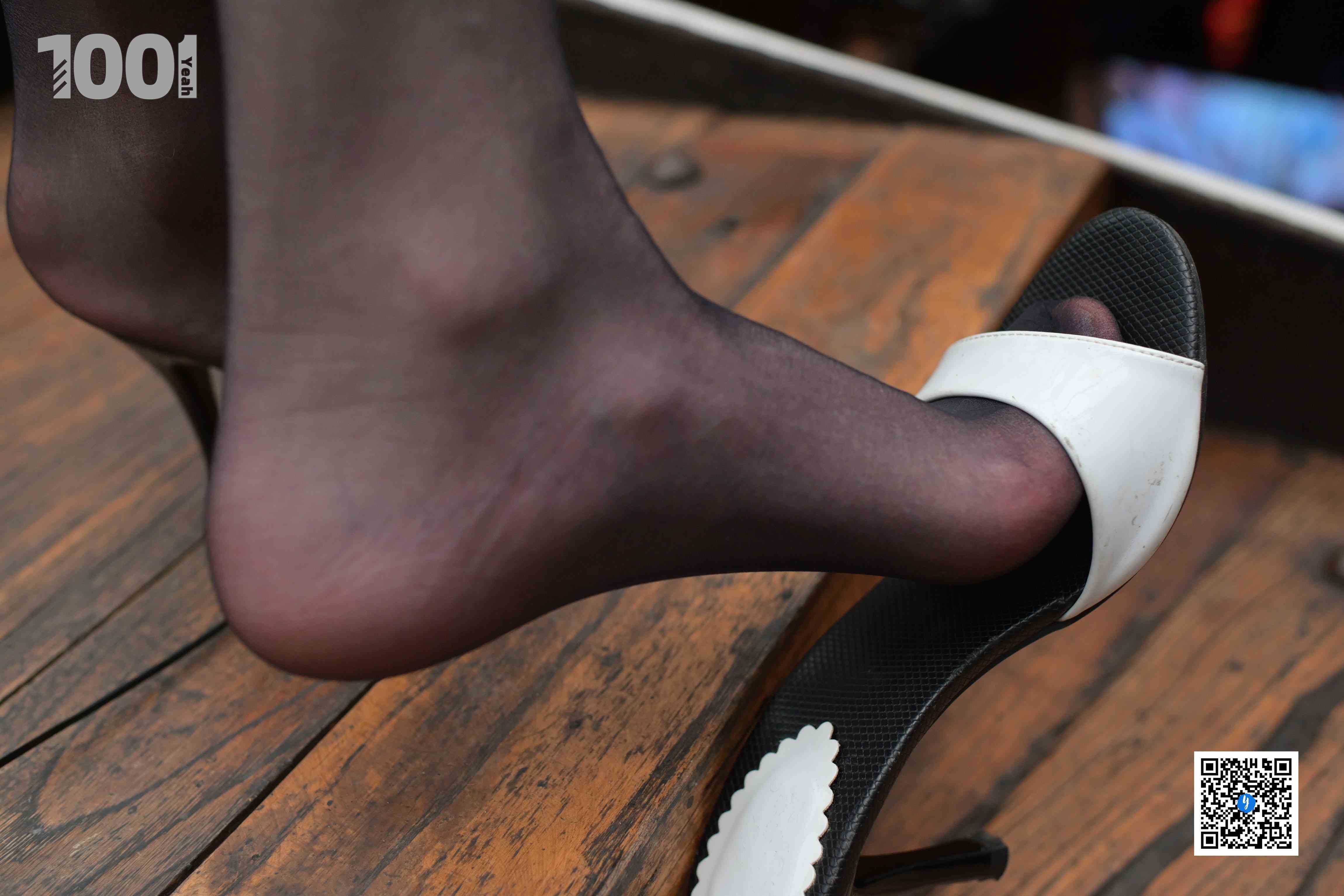 China Beauty Legs and feet 801-1