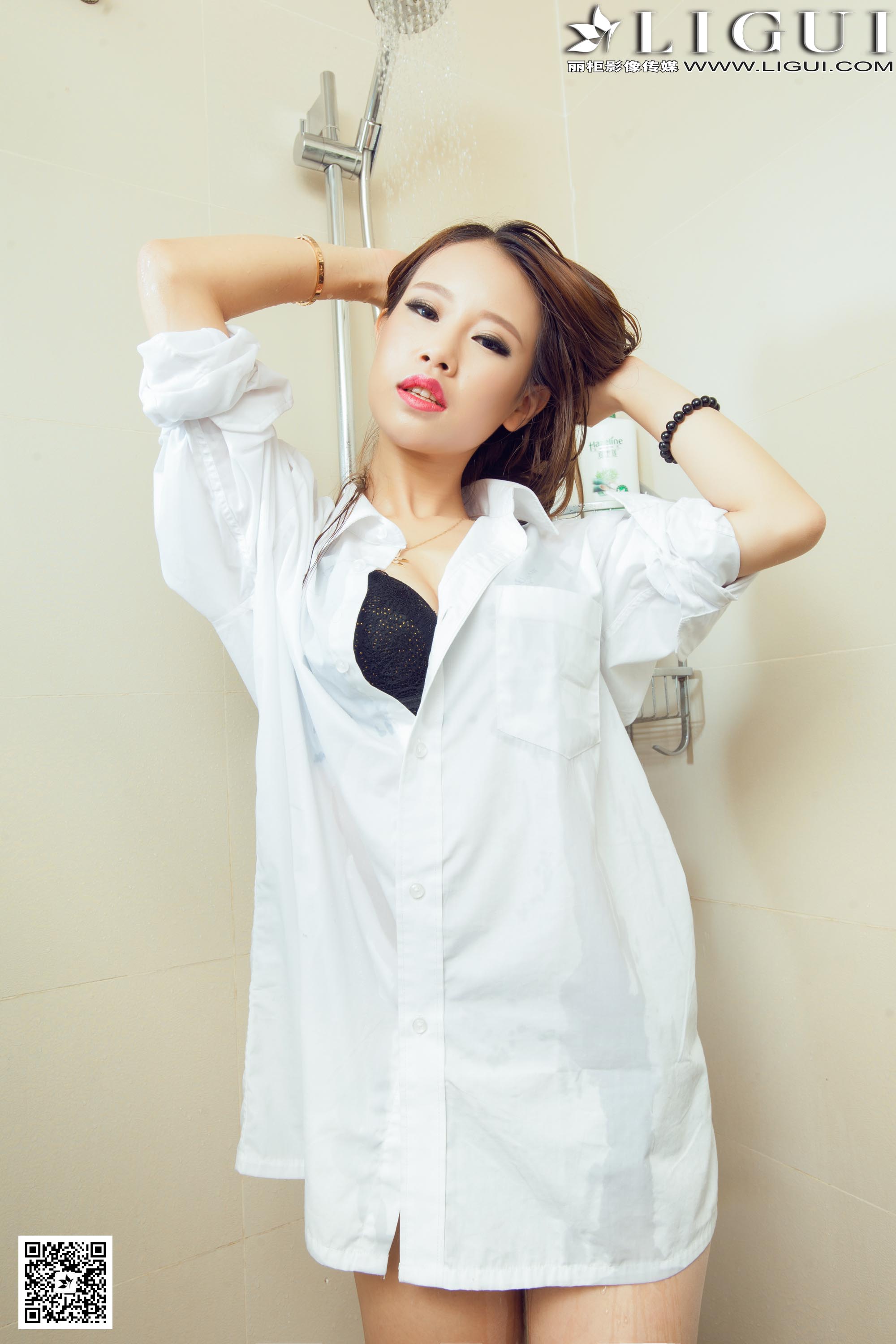 pretty lady dirty feet 20