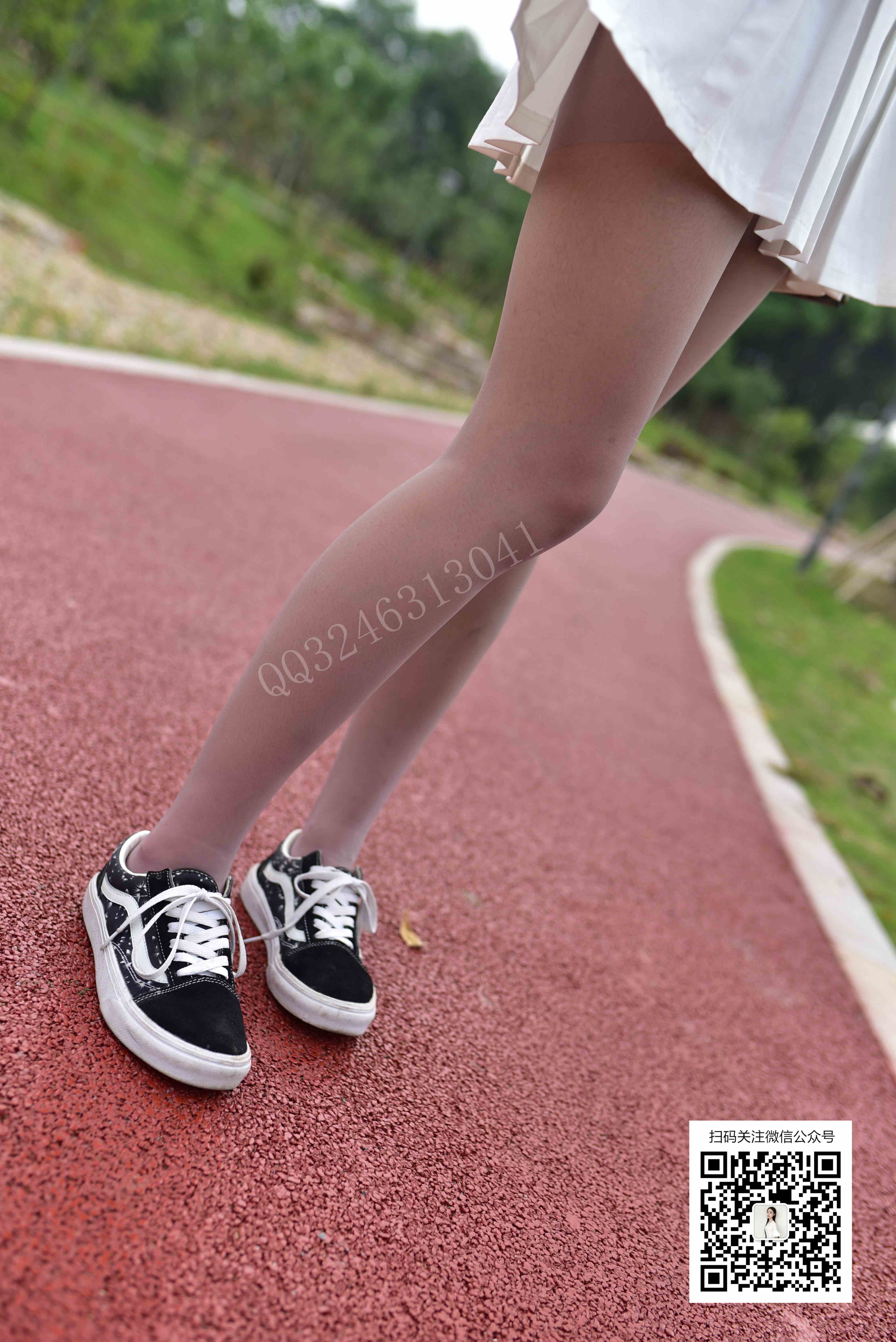 China Beauty Legs and feet 806