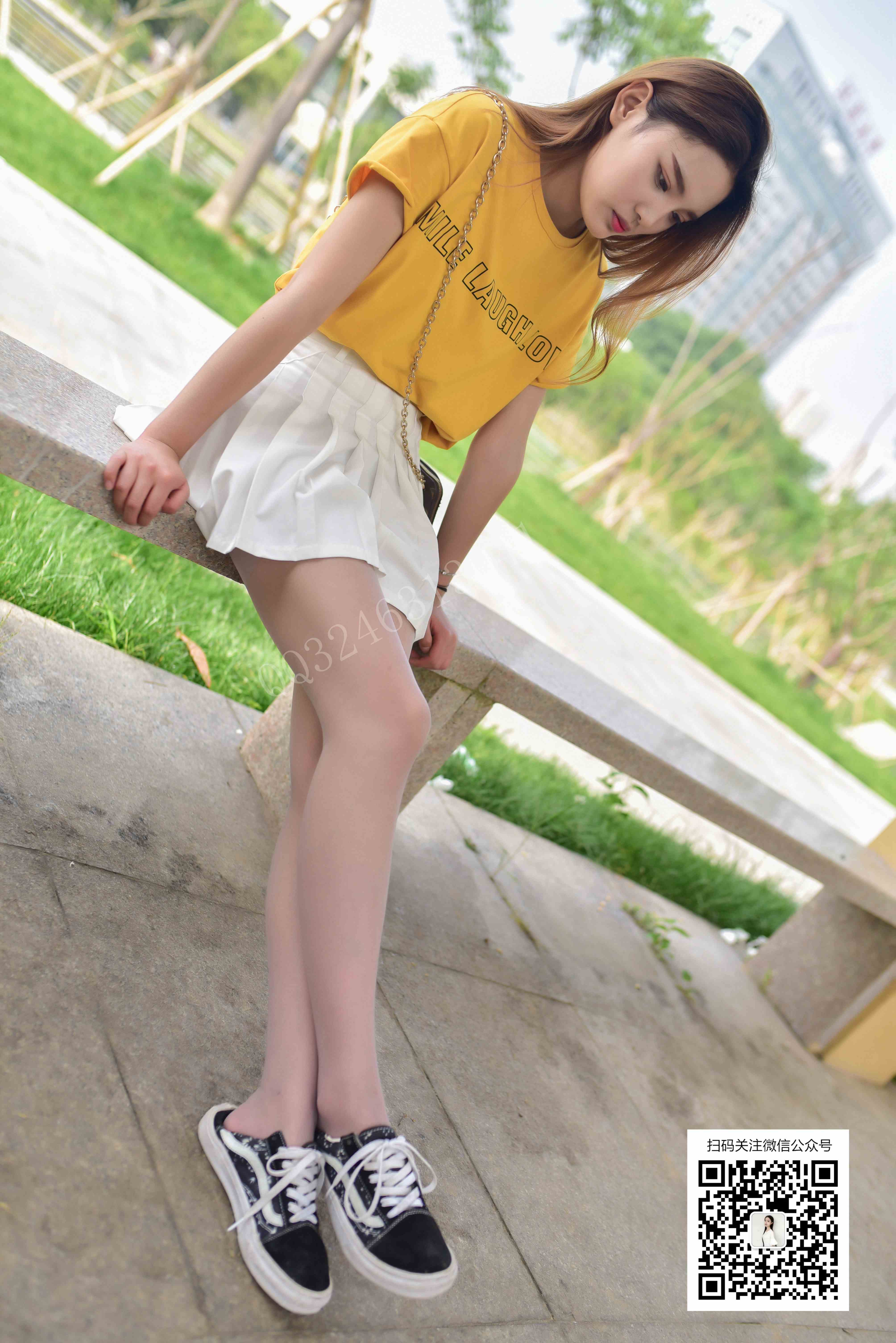 China Beauty Legs and feet 806