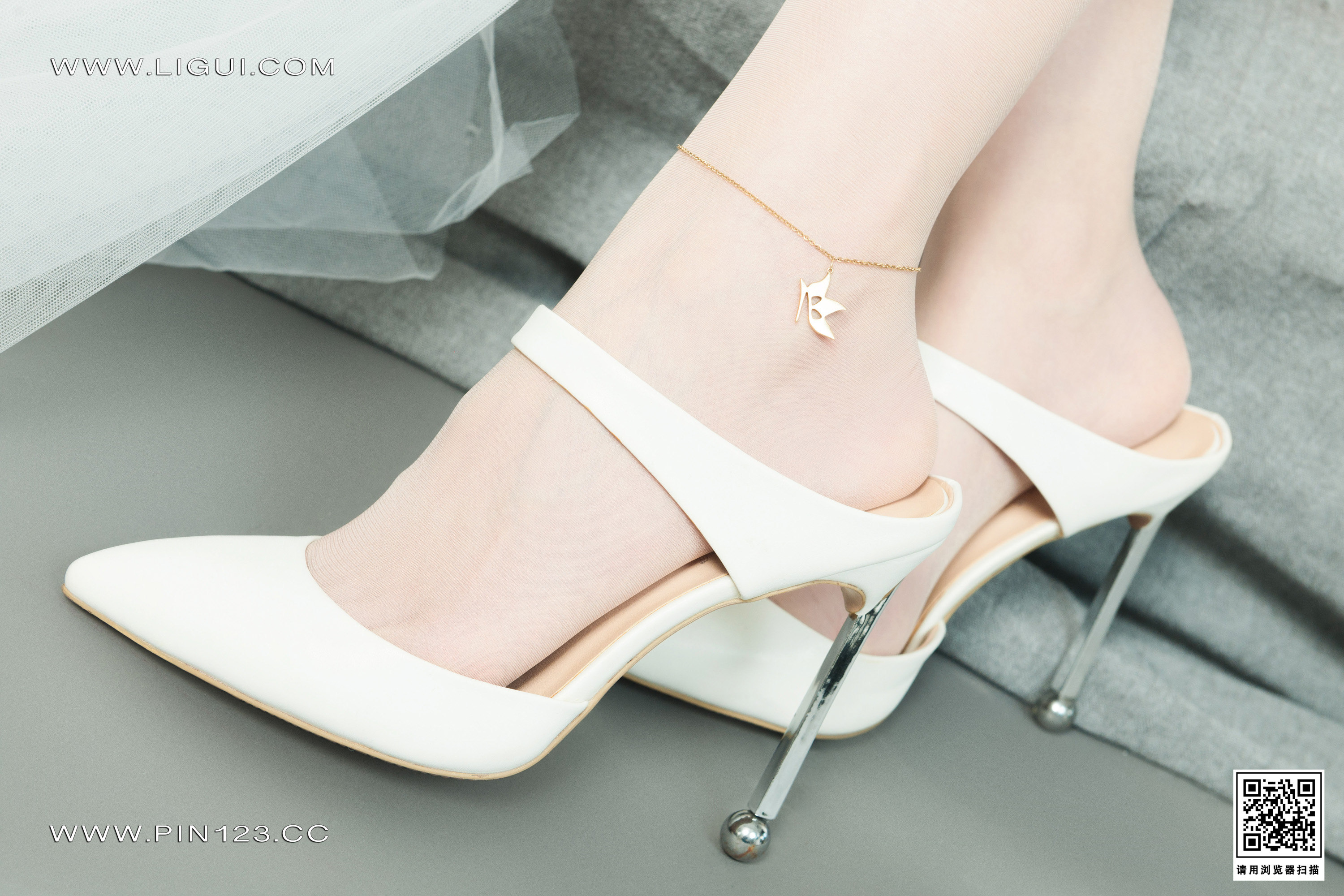 Chinese lady bondage 502