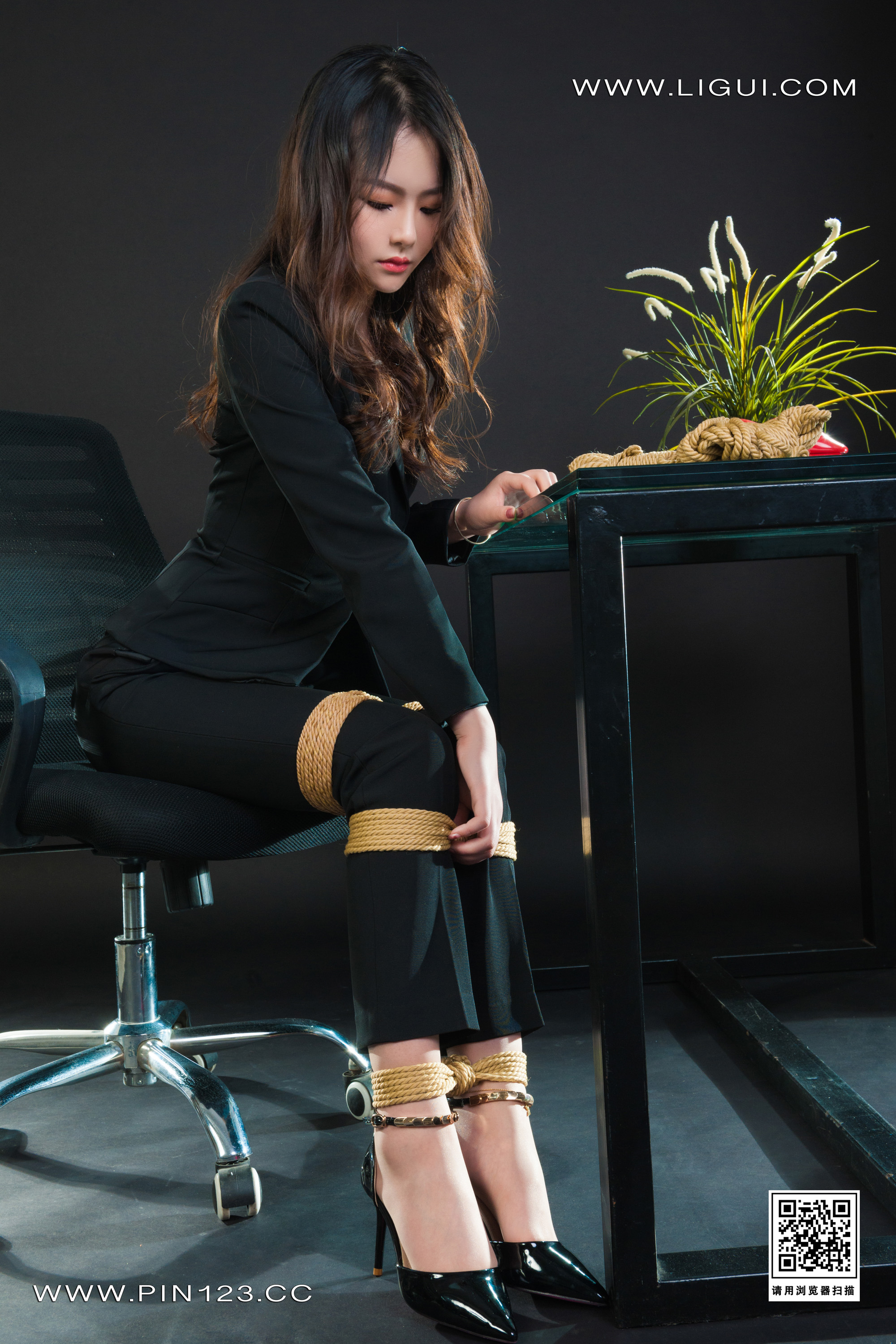 Chinese lady bondage 504