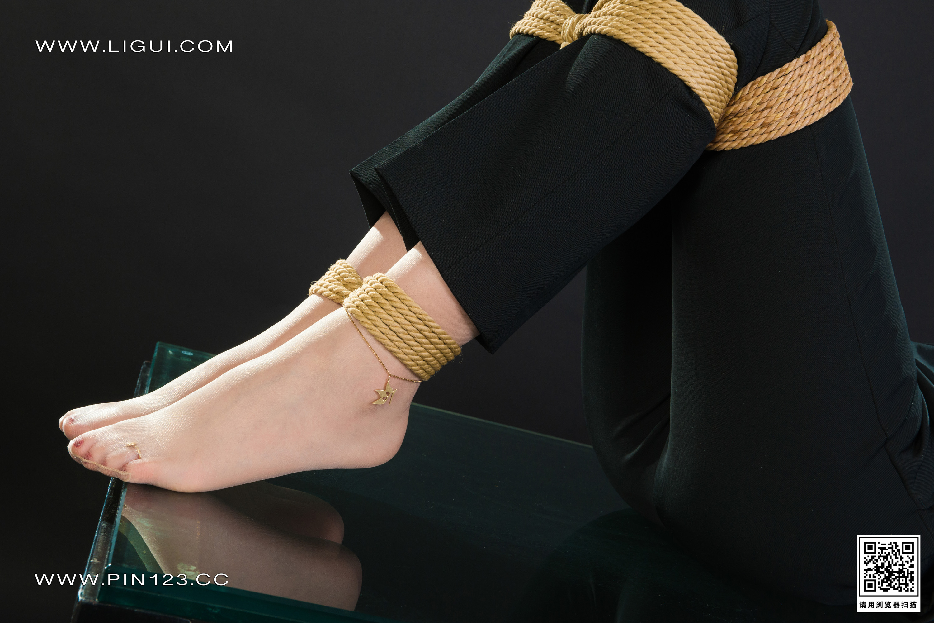 Chinese lady bondage 504