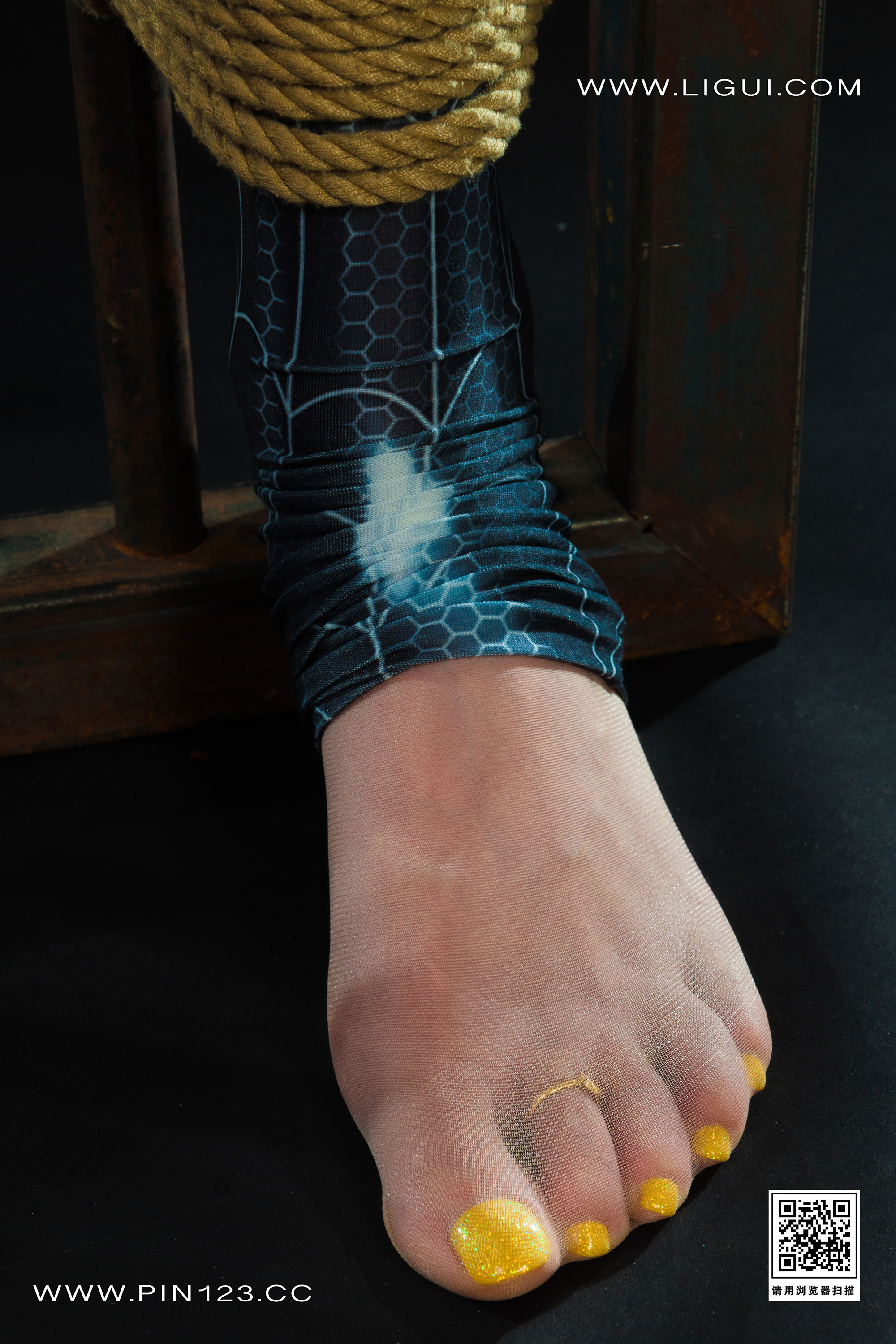 Chinese lady bondage 509