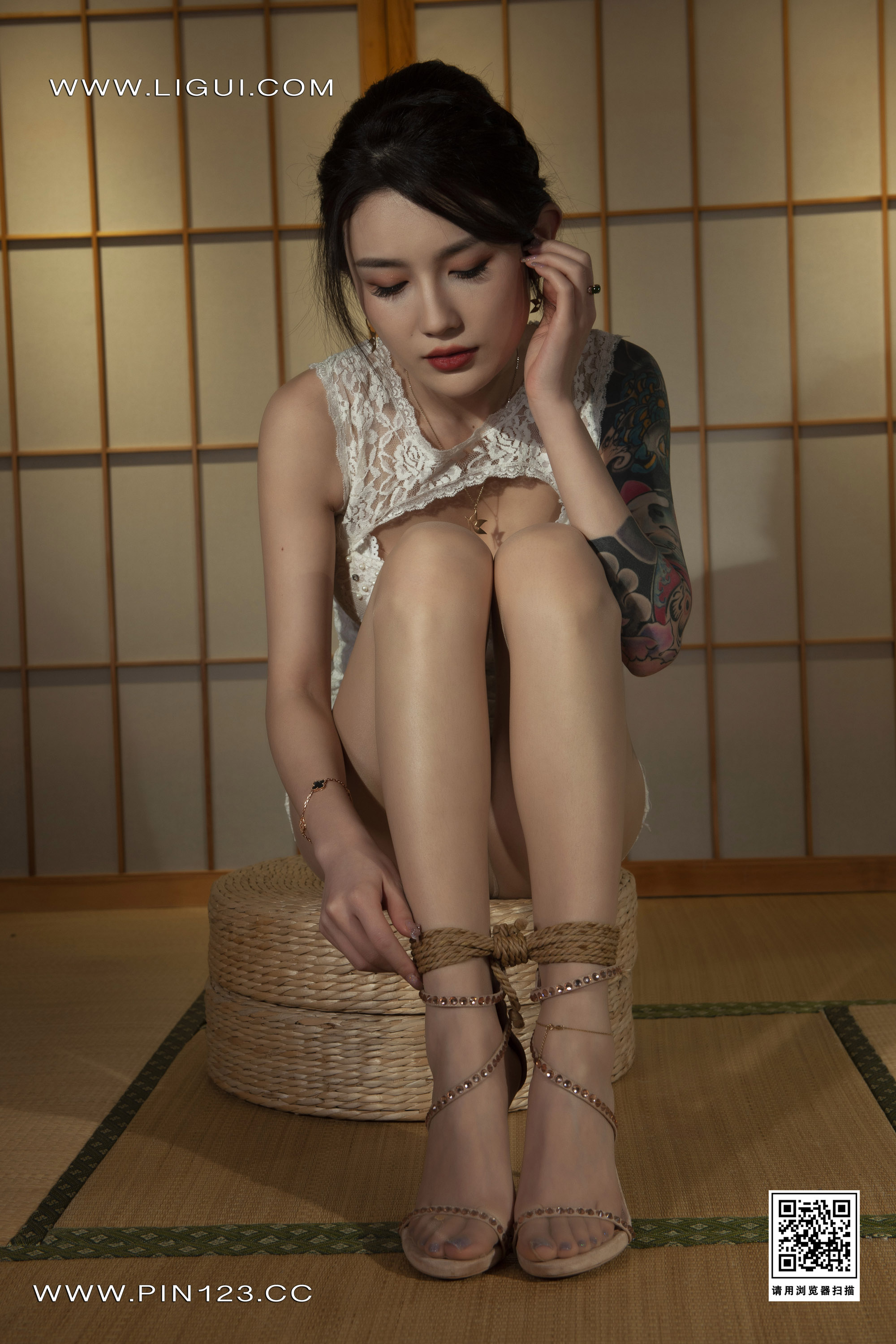 Chinese lady bondage 511-1