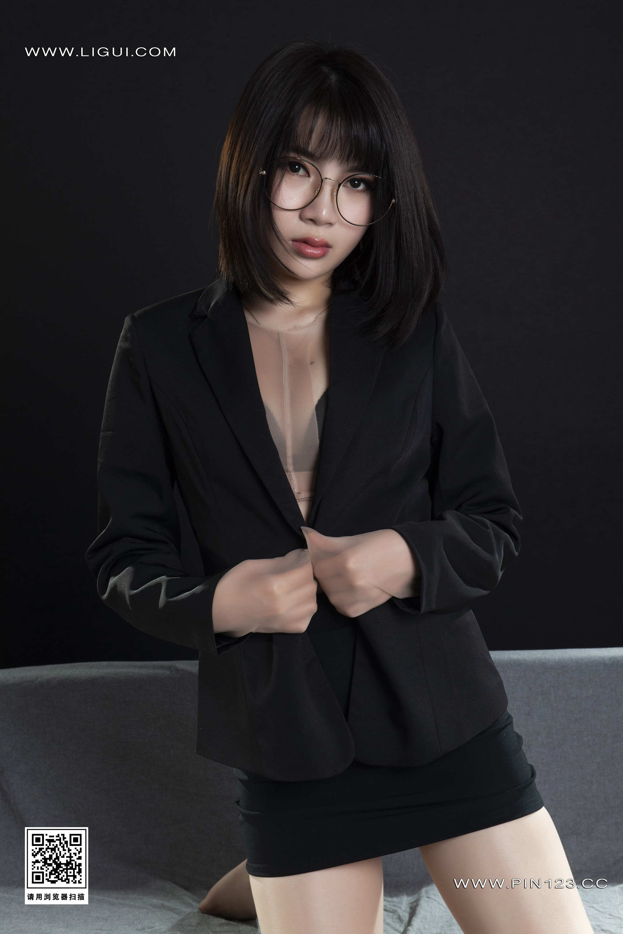 Chinese lady bondage 528