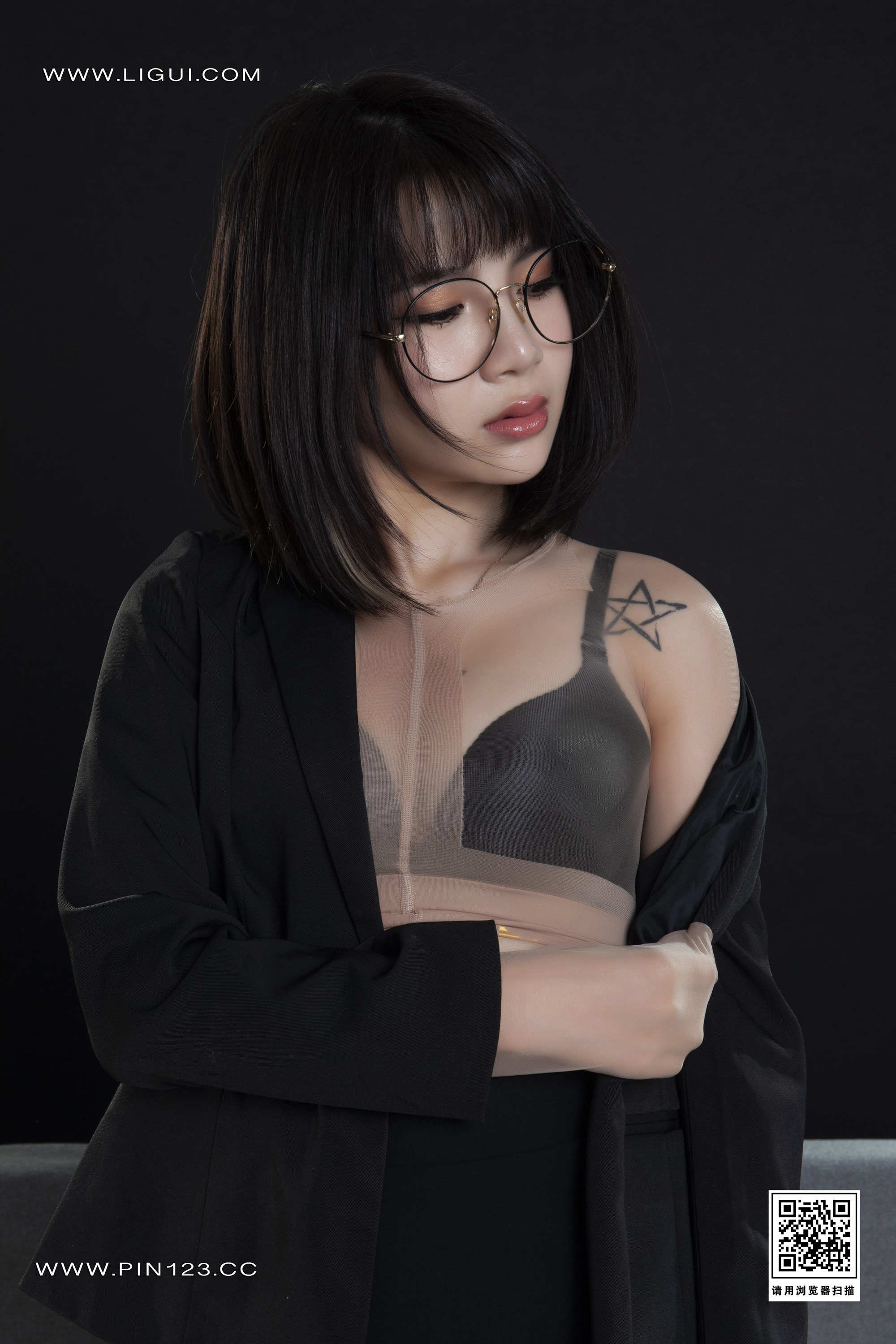 Chinese lady bondage 528