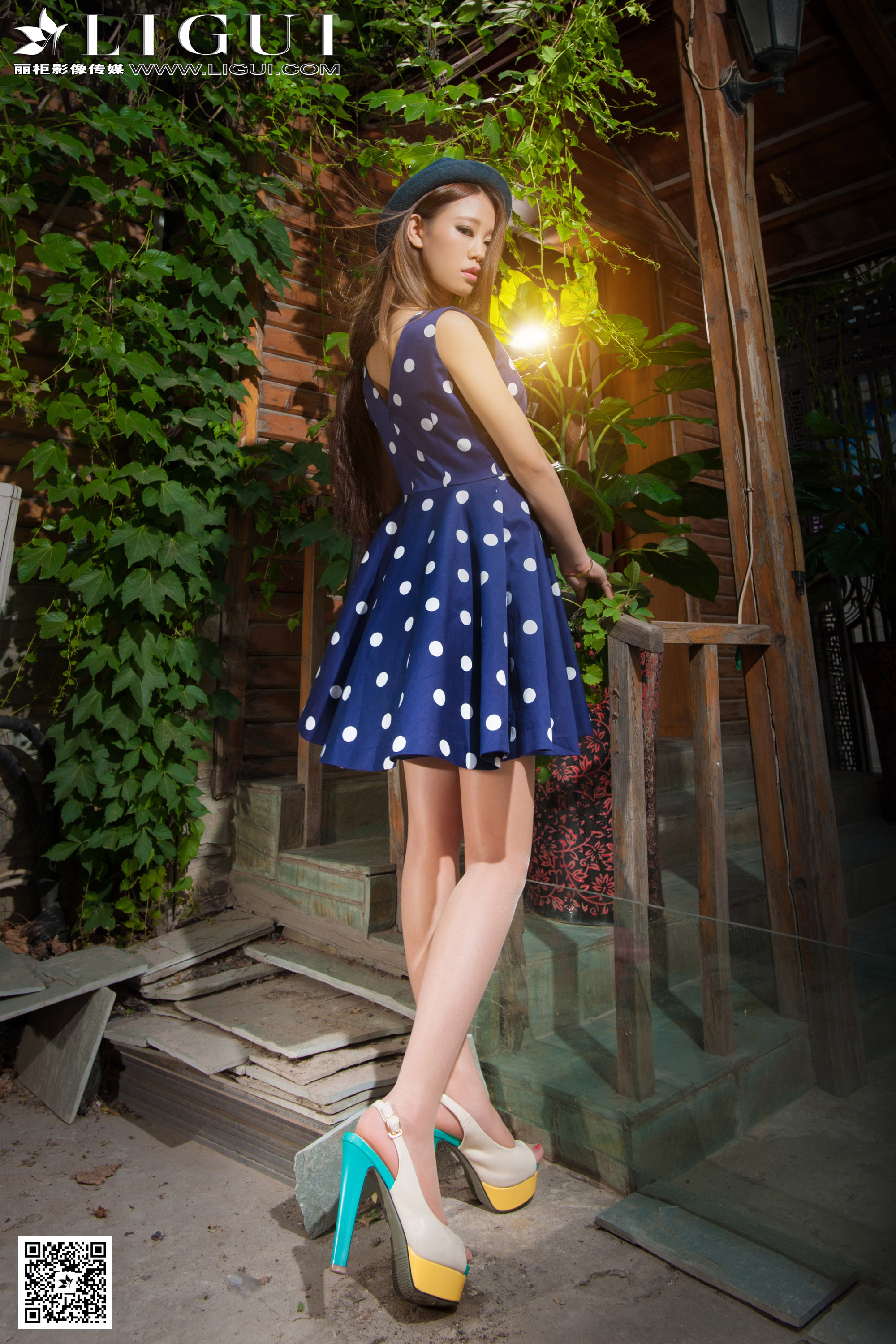 pretty lady dirty feet 24