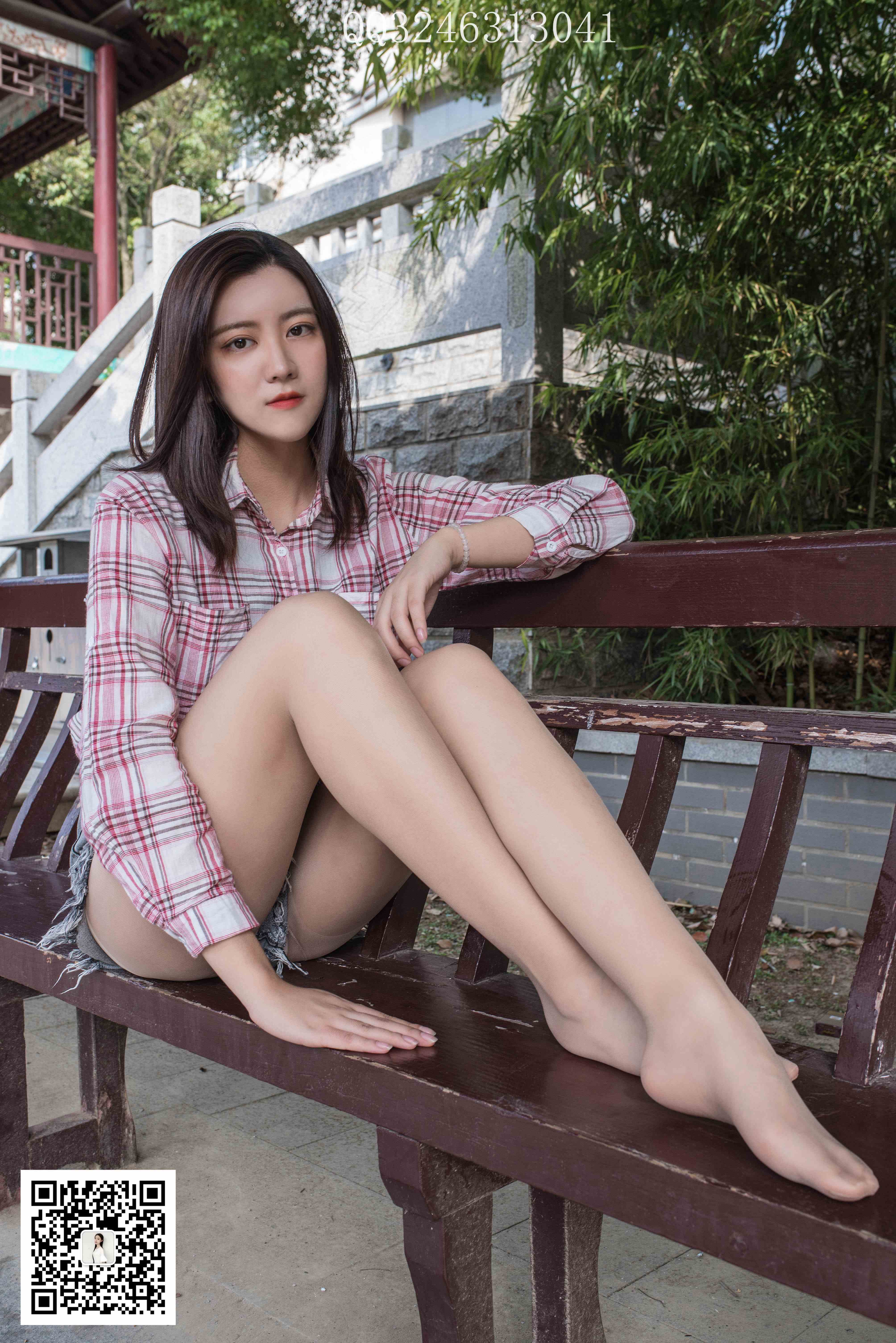 China Beauty Legs and feet 833