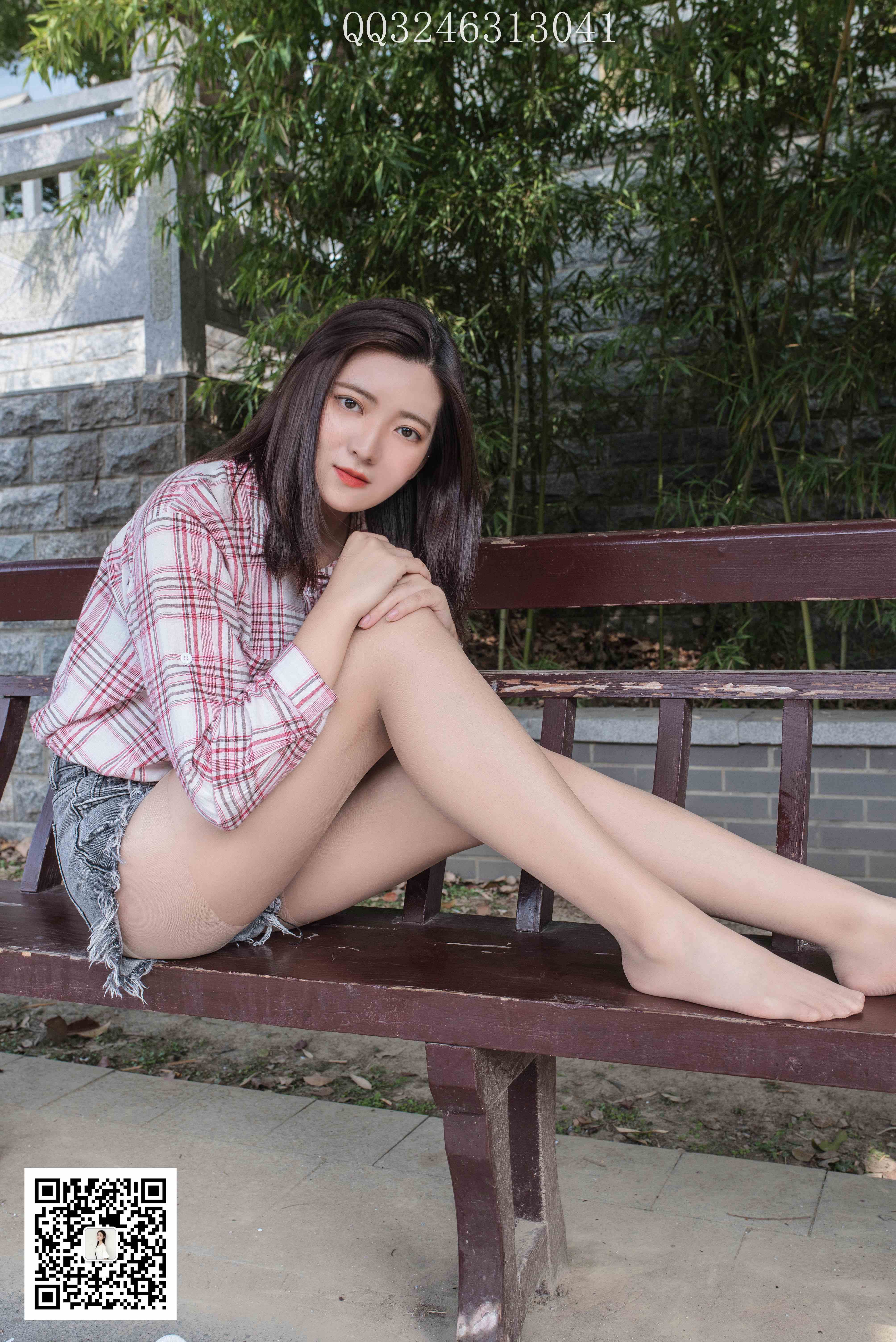 China Beauty Legs and feet 833