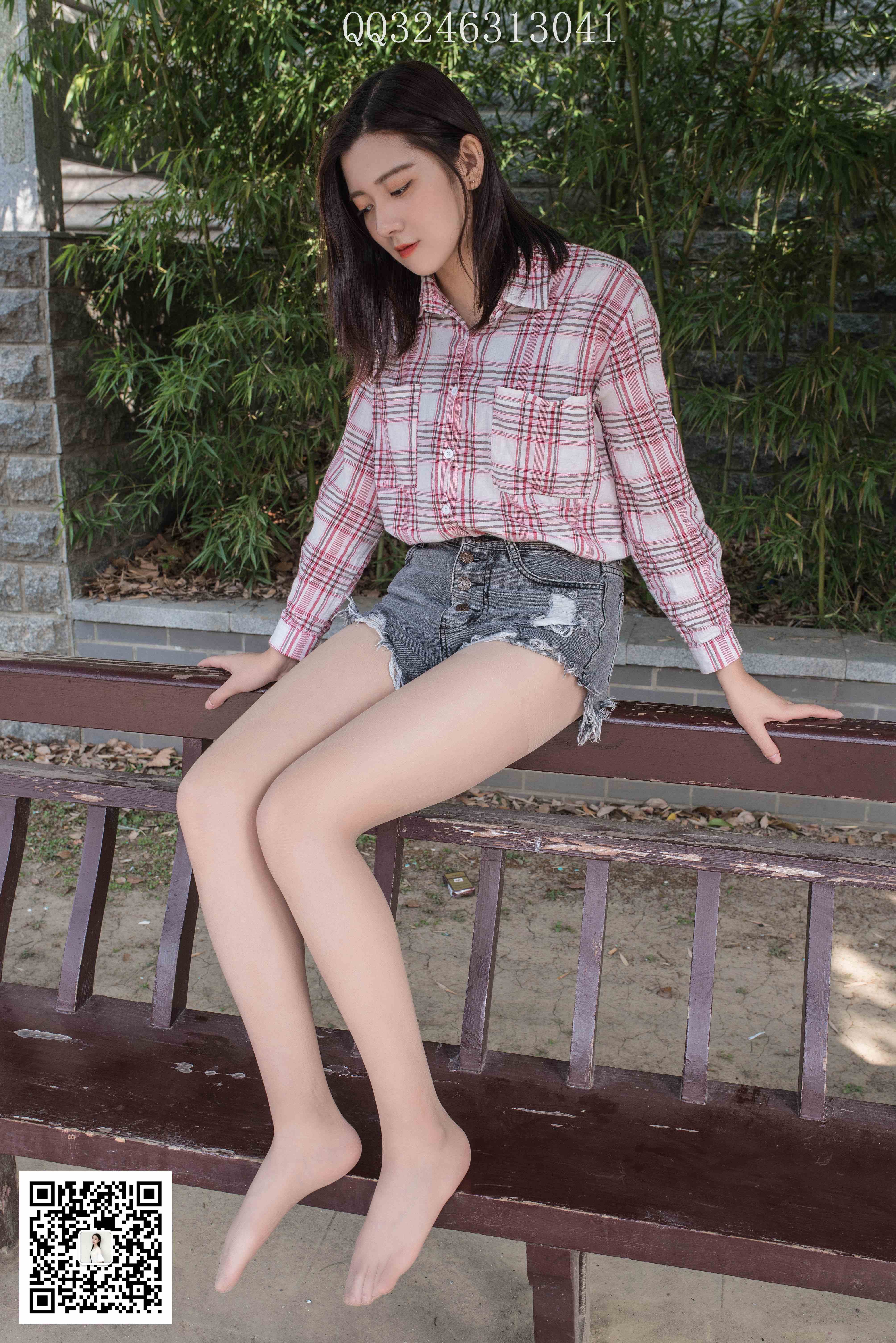 China Beauty Legs and feet 833