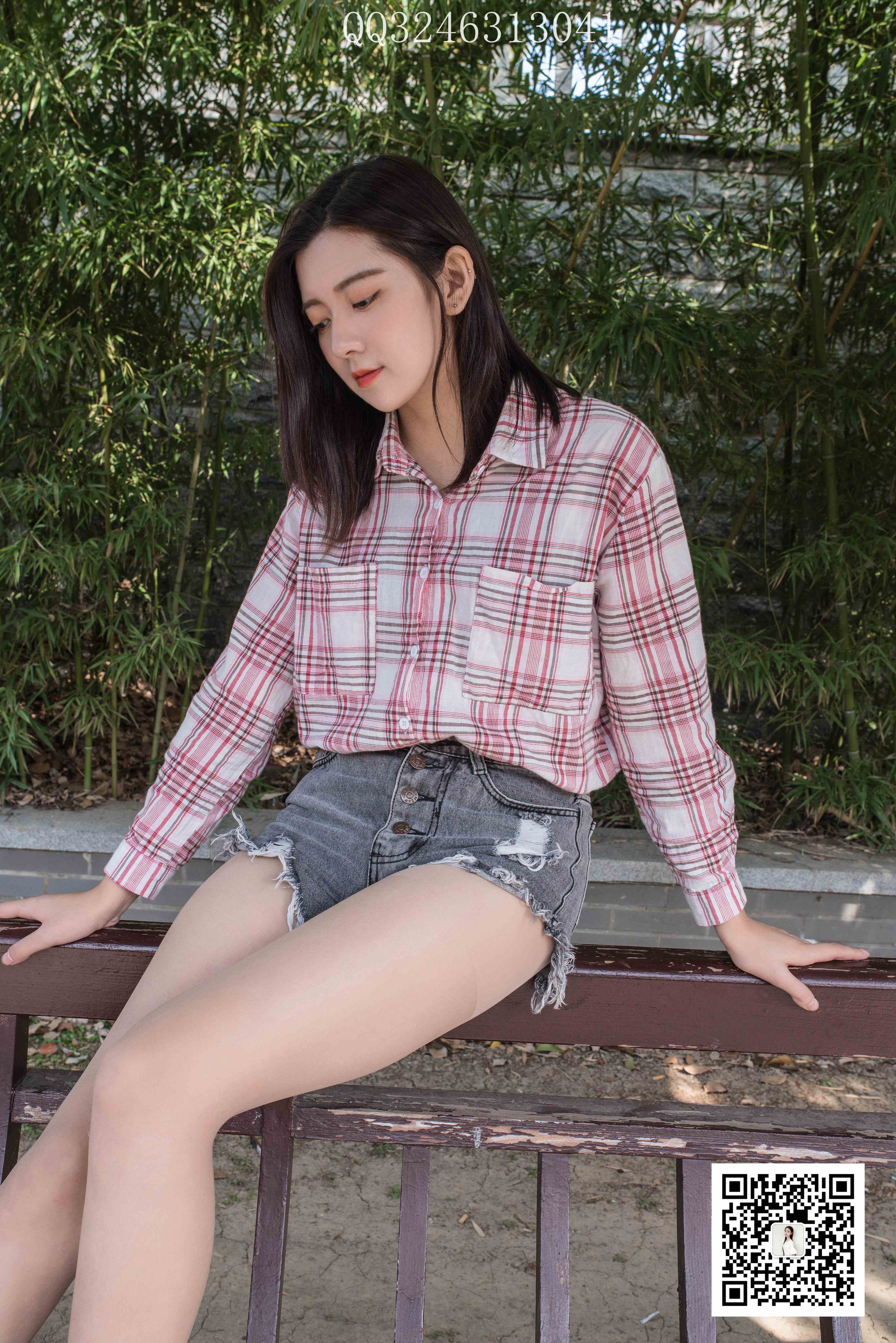 China Beauty Legs and feet 833