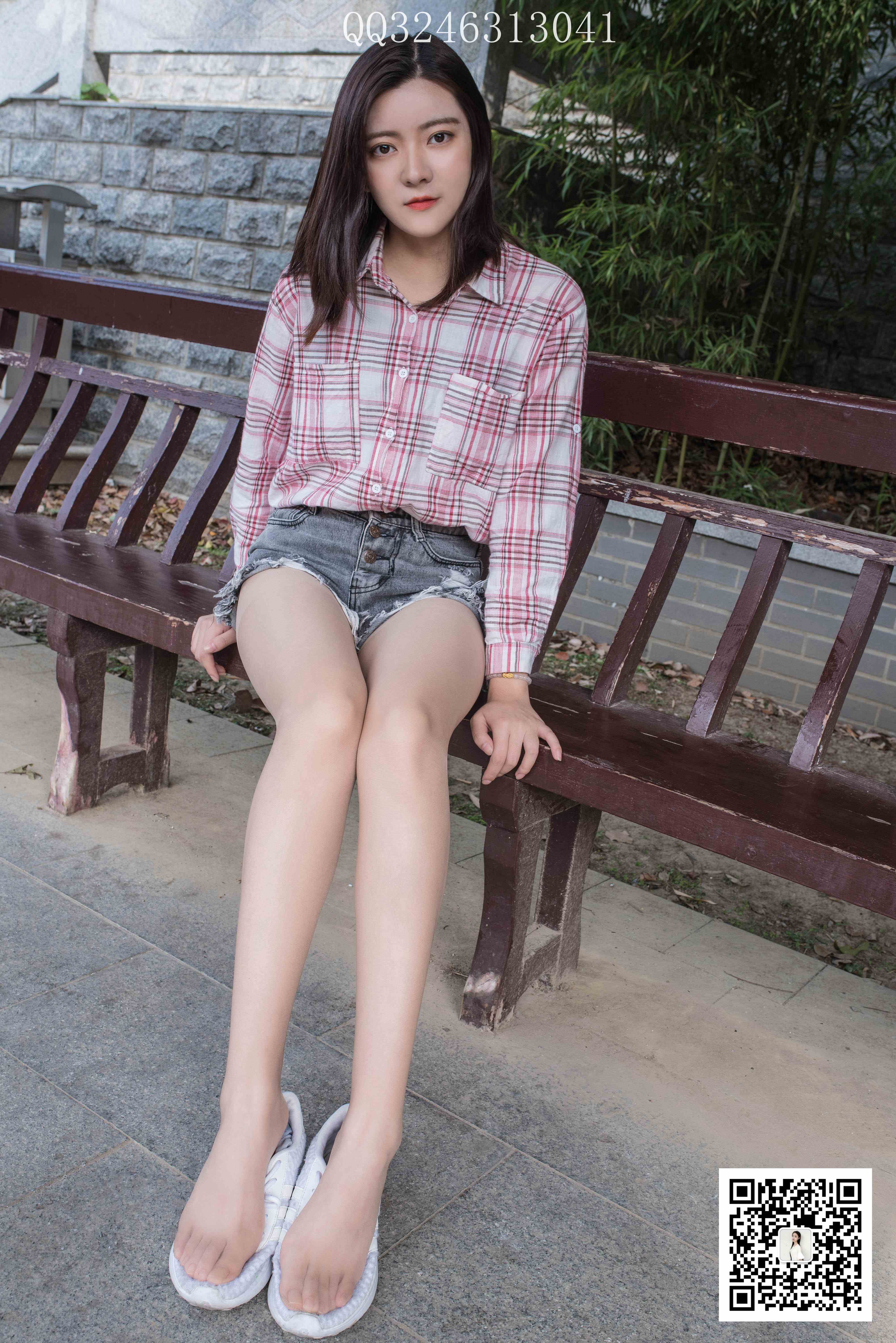 China Beauty Legs and feet 833