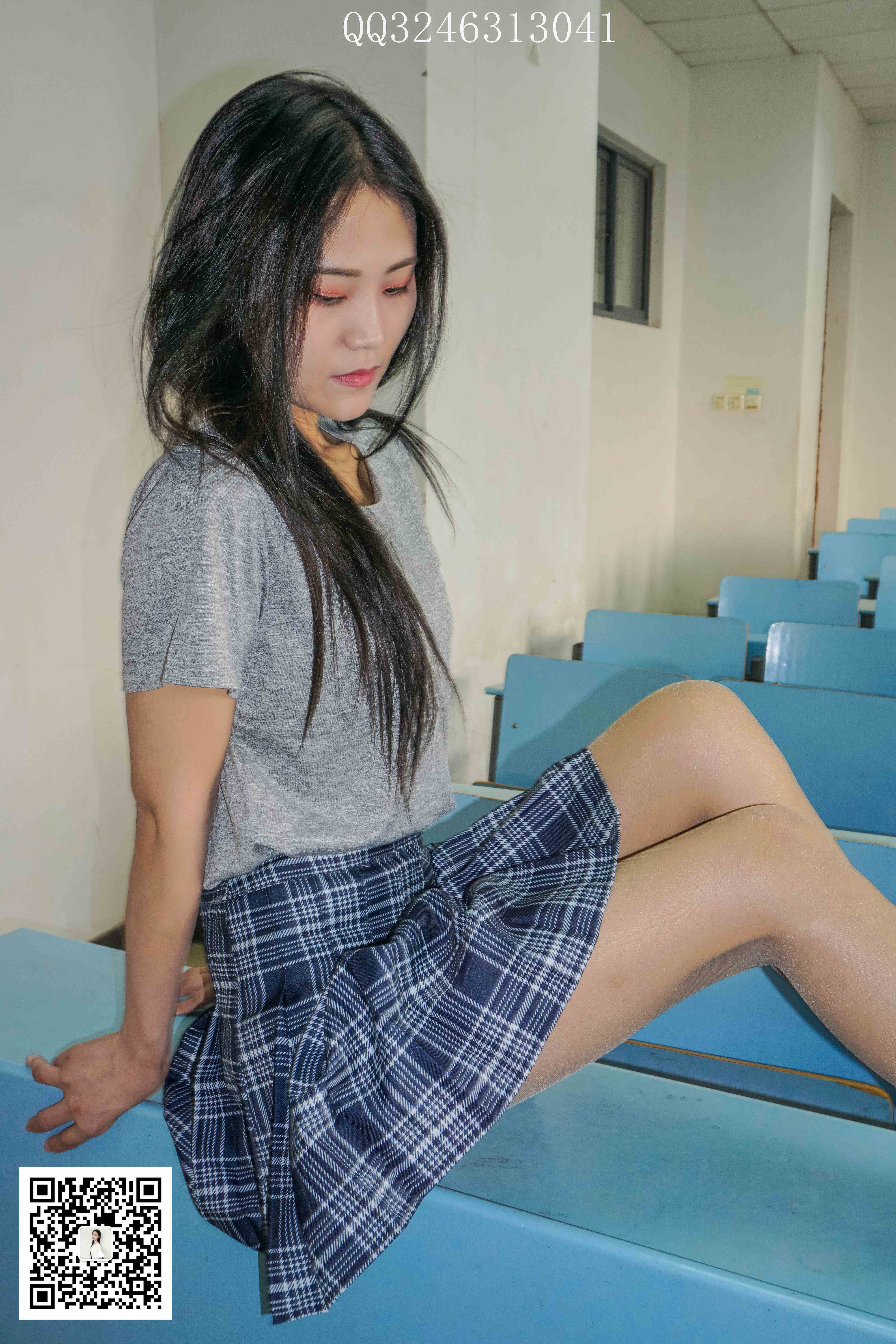 China Beauty Legs and feet 834