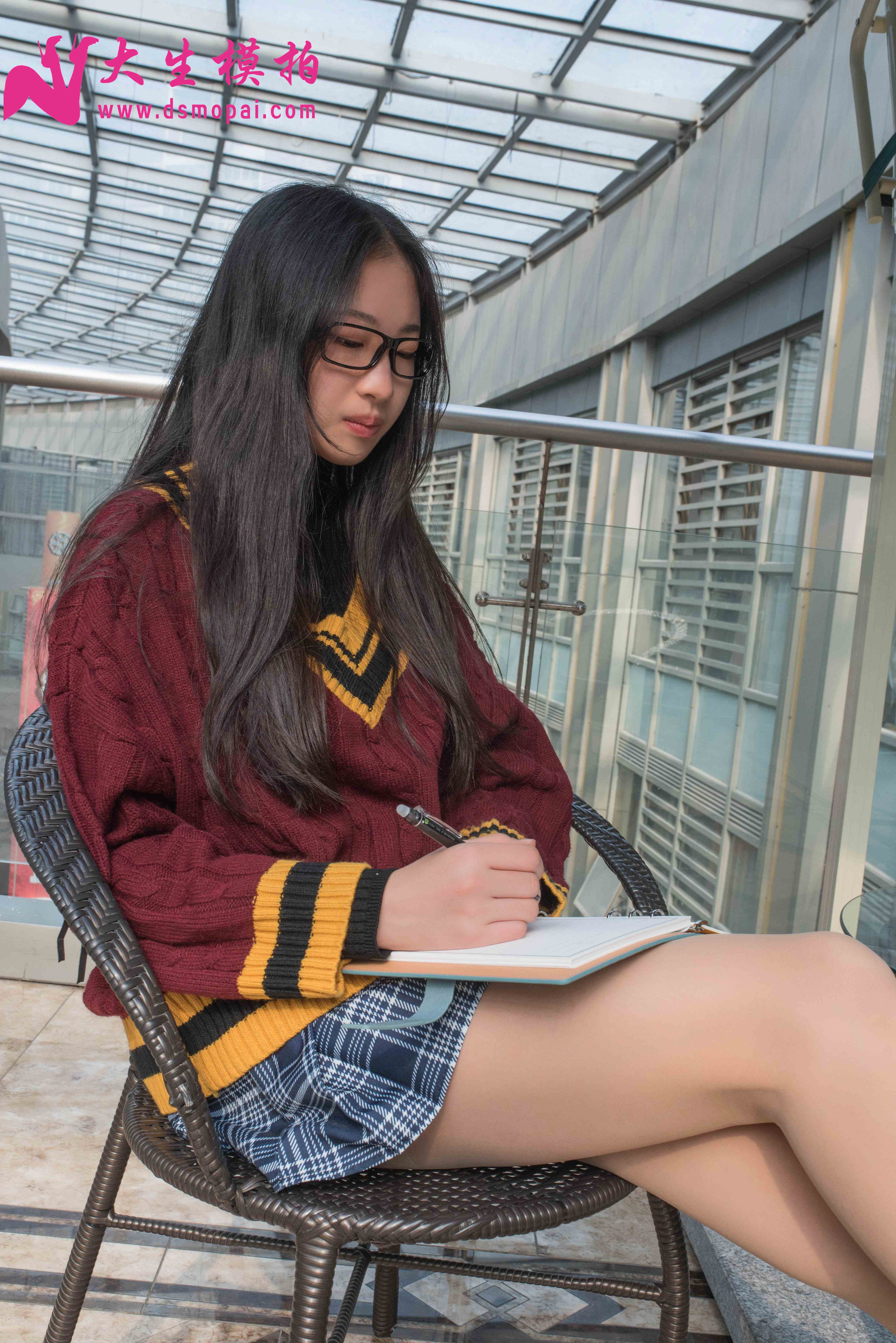 China Beauty Legs and feet 839