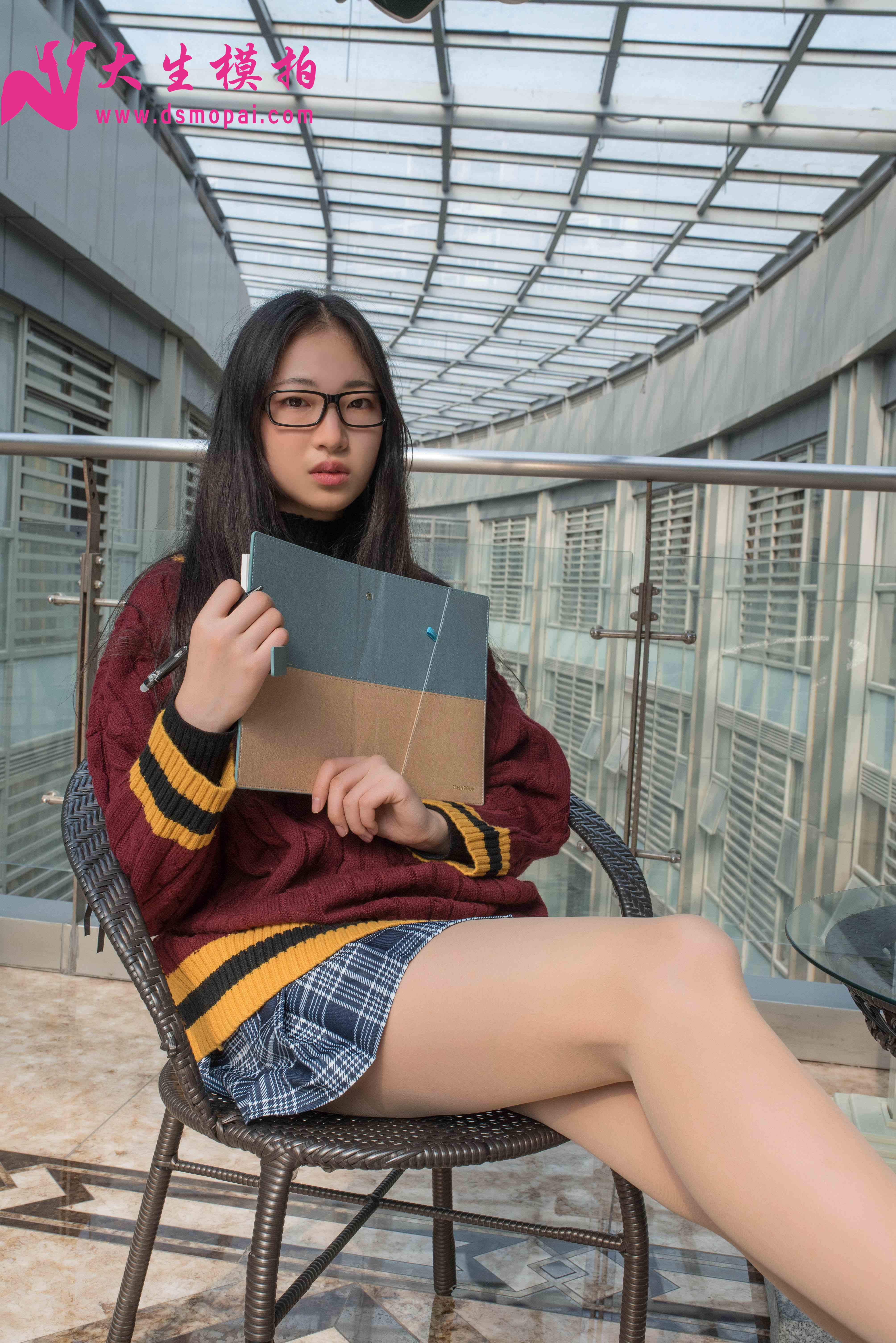 China Beauty Legs and feet 839