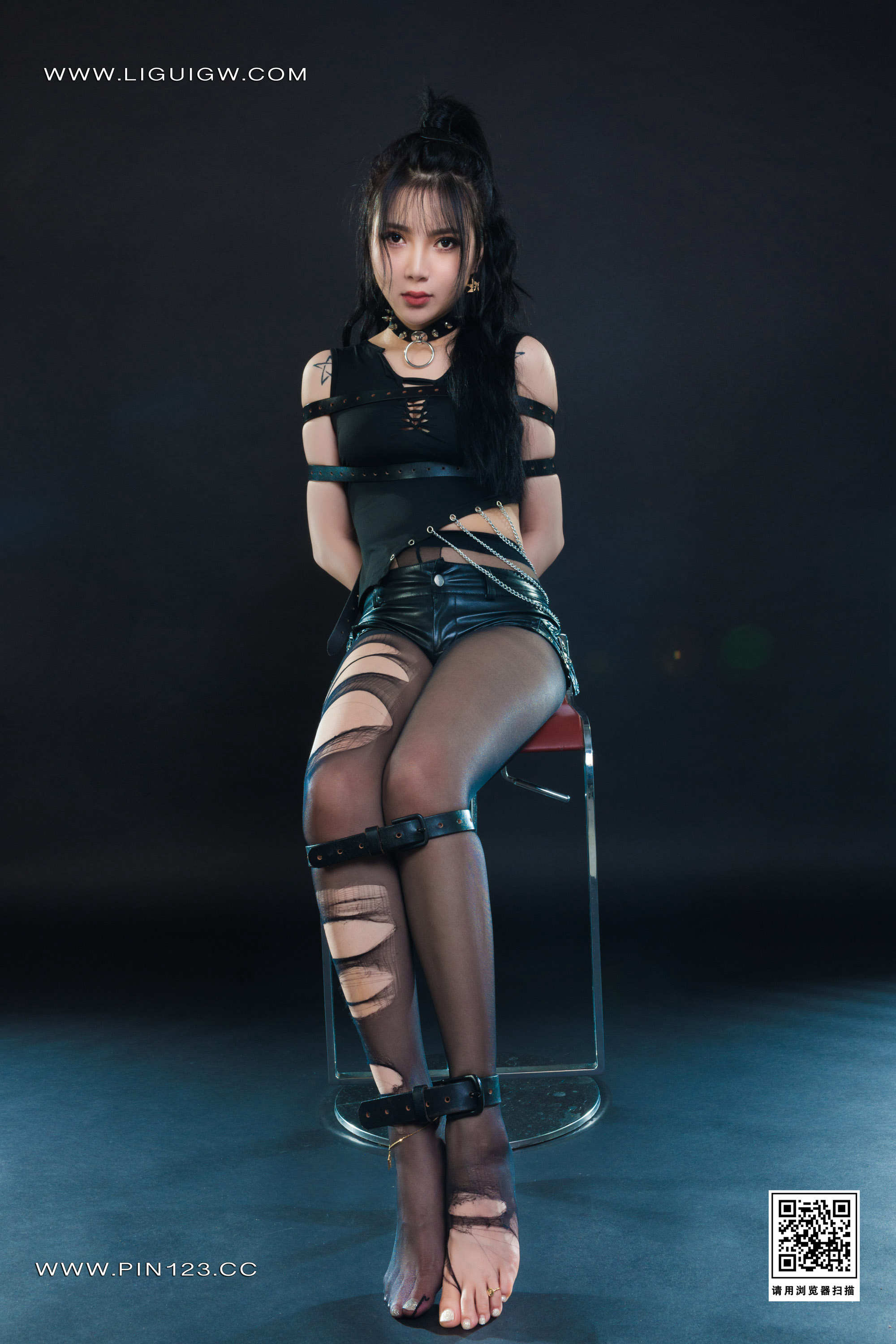 Chinese lady bondage 533