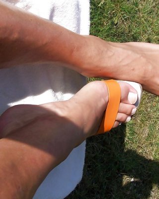 Shoe and foot fetish