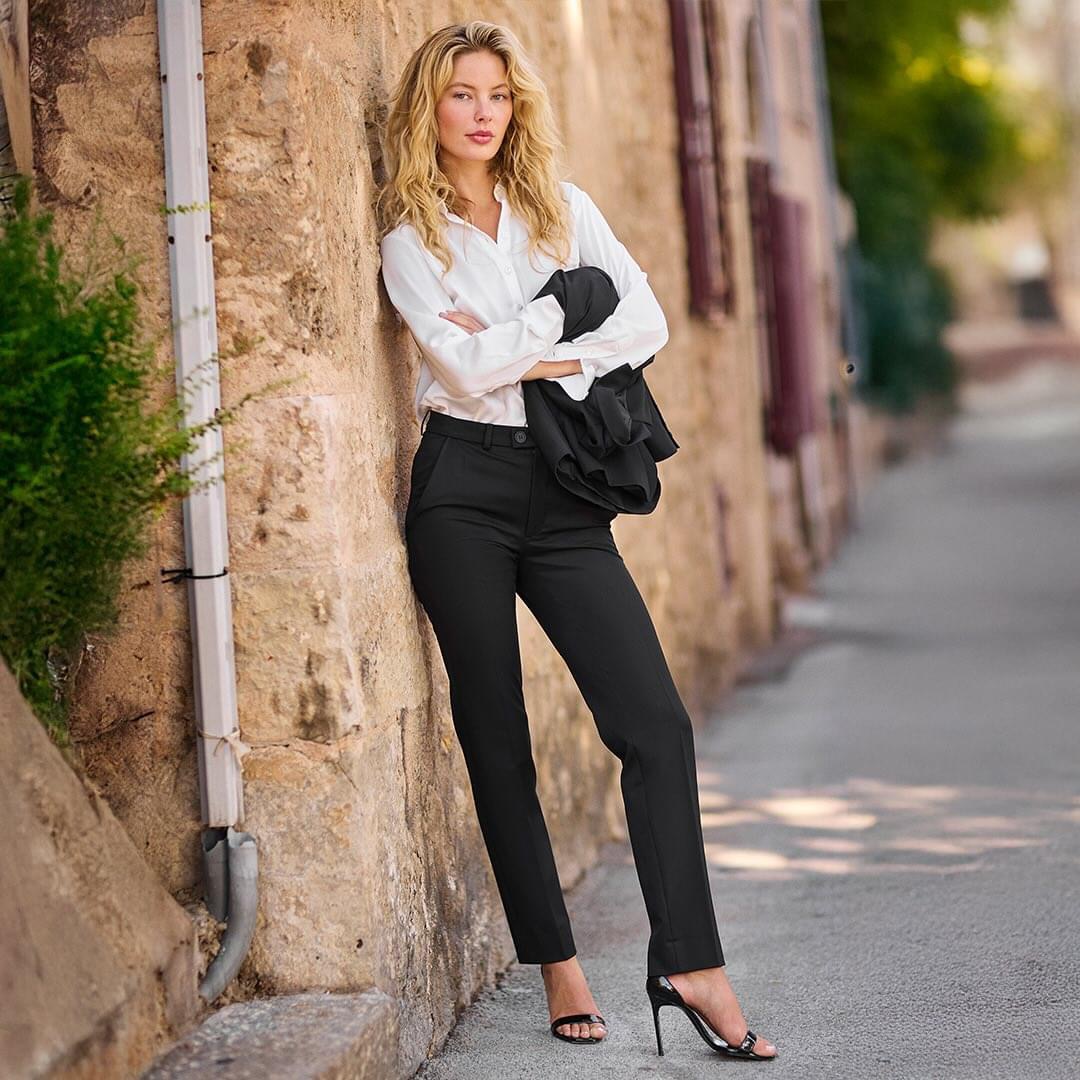 Shoe and foot fetish