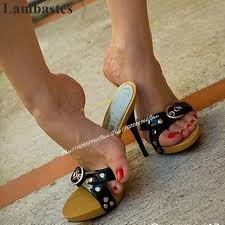 Shoe and foot fetish