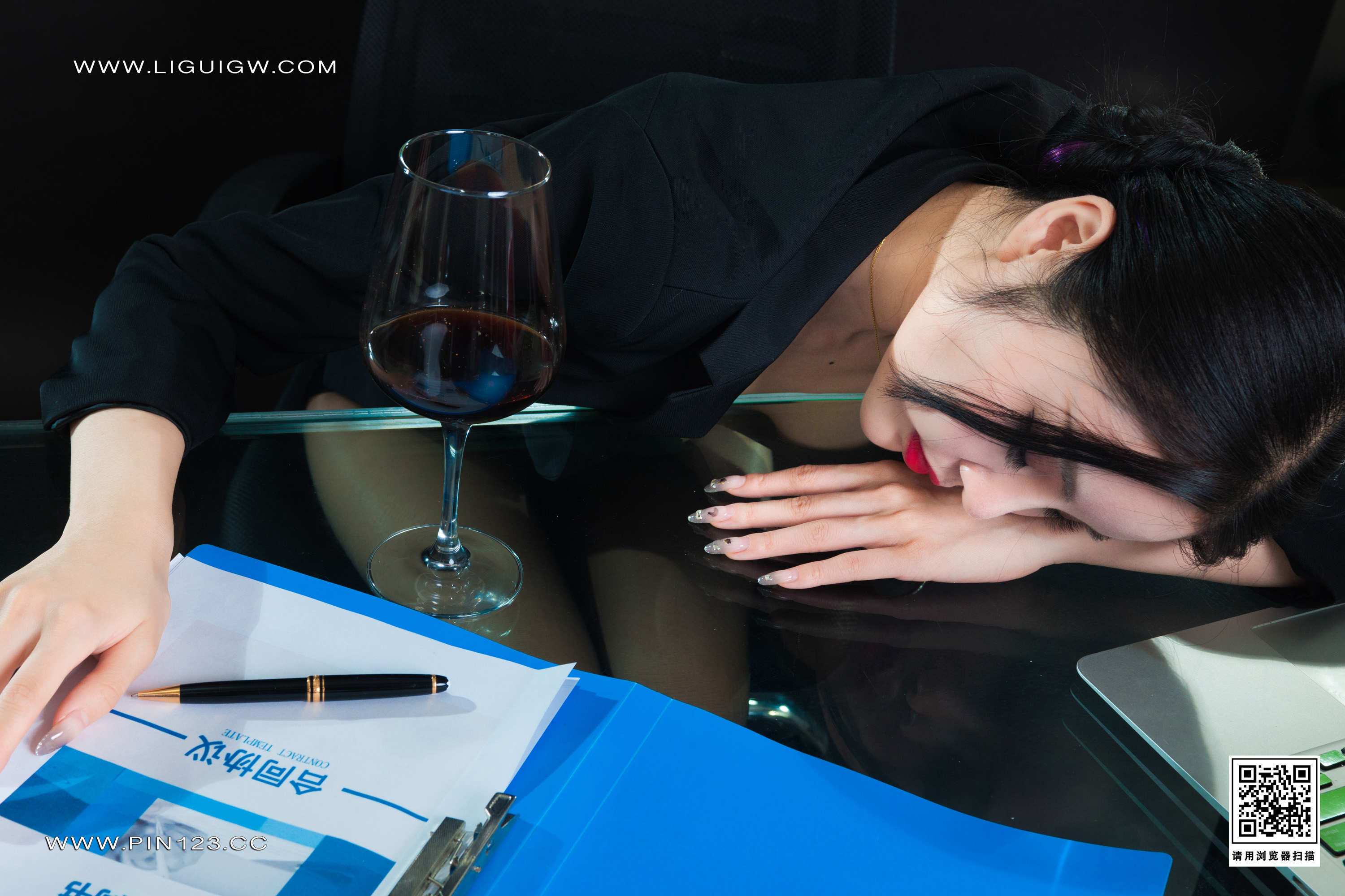 Chinese lady bondage 539-1