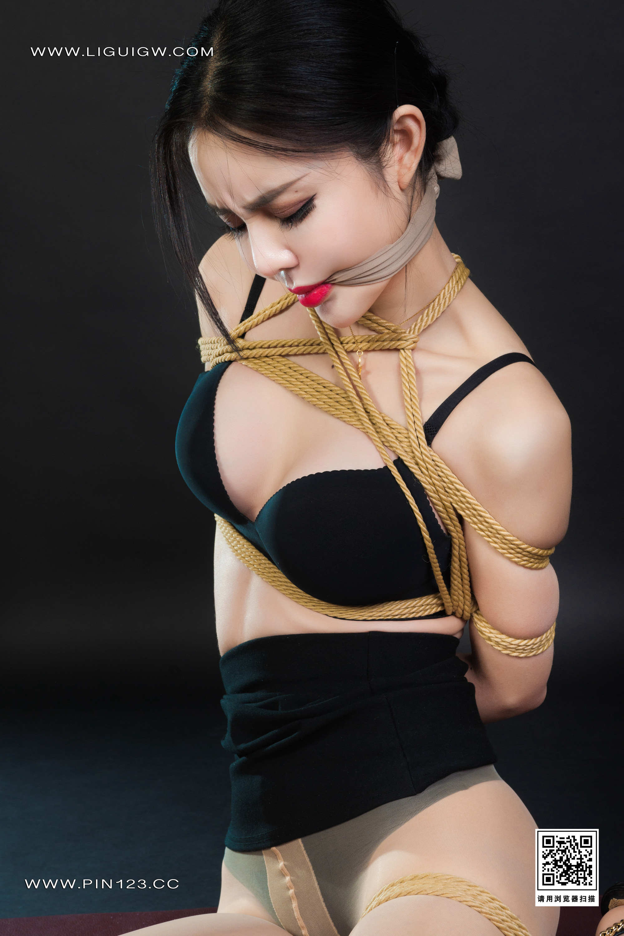 Chinese lady bondage 539-2