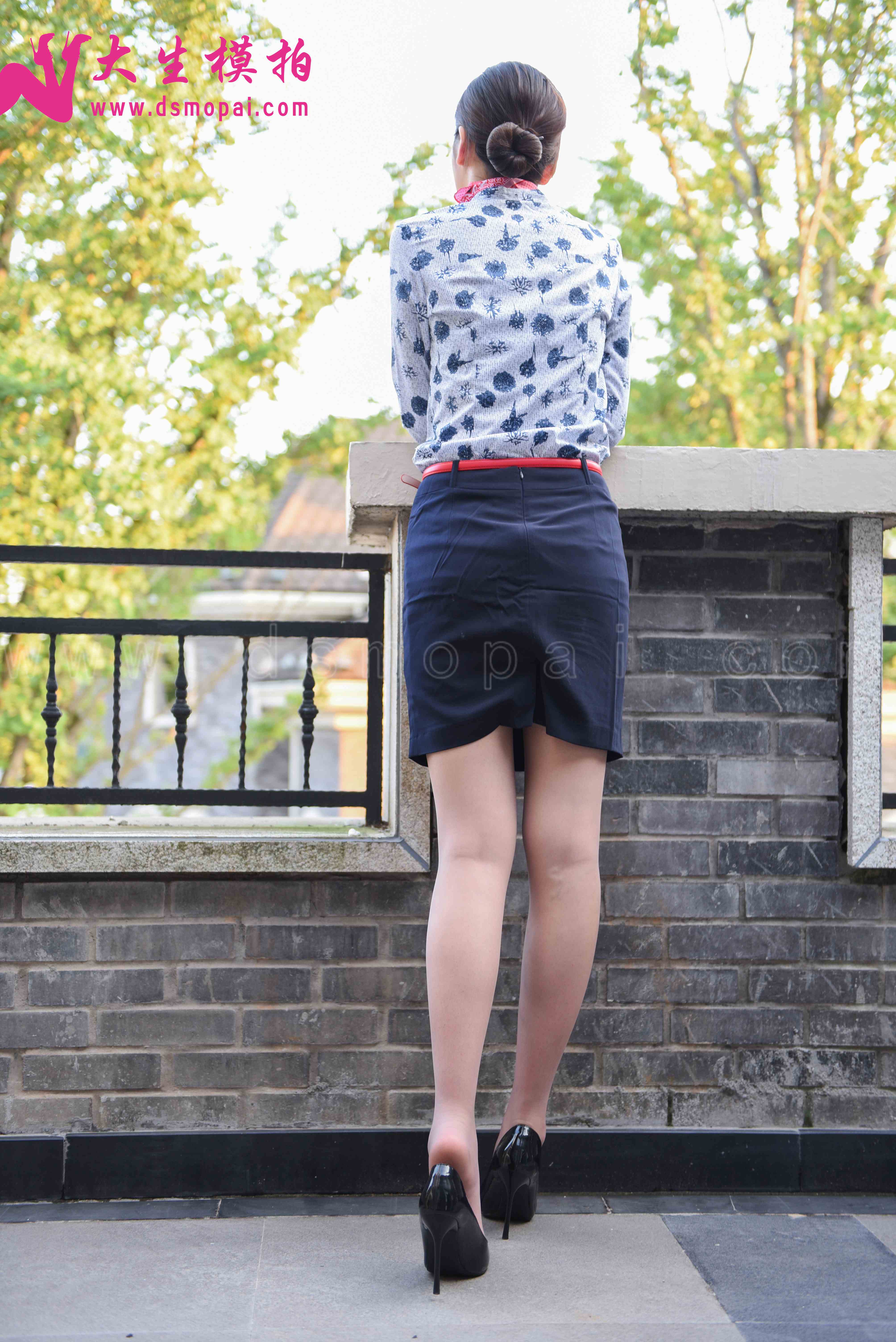 China Beauty Legs and feet 853