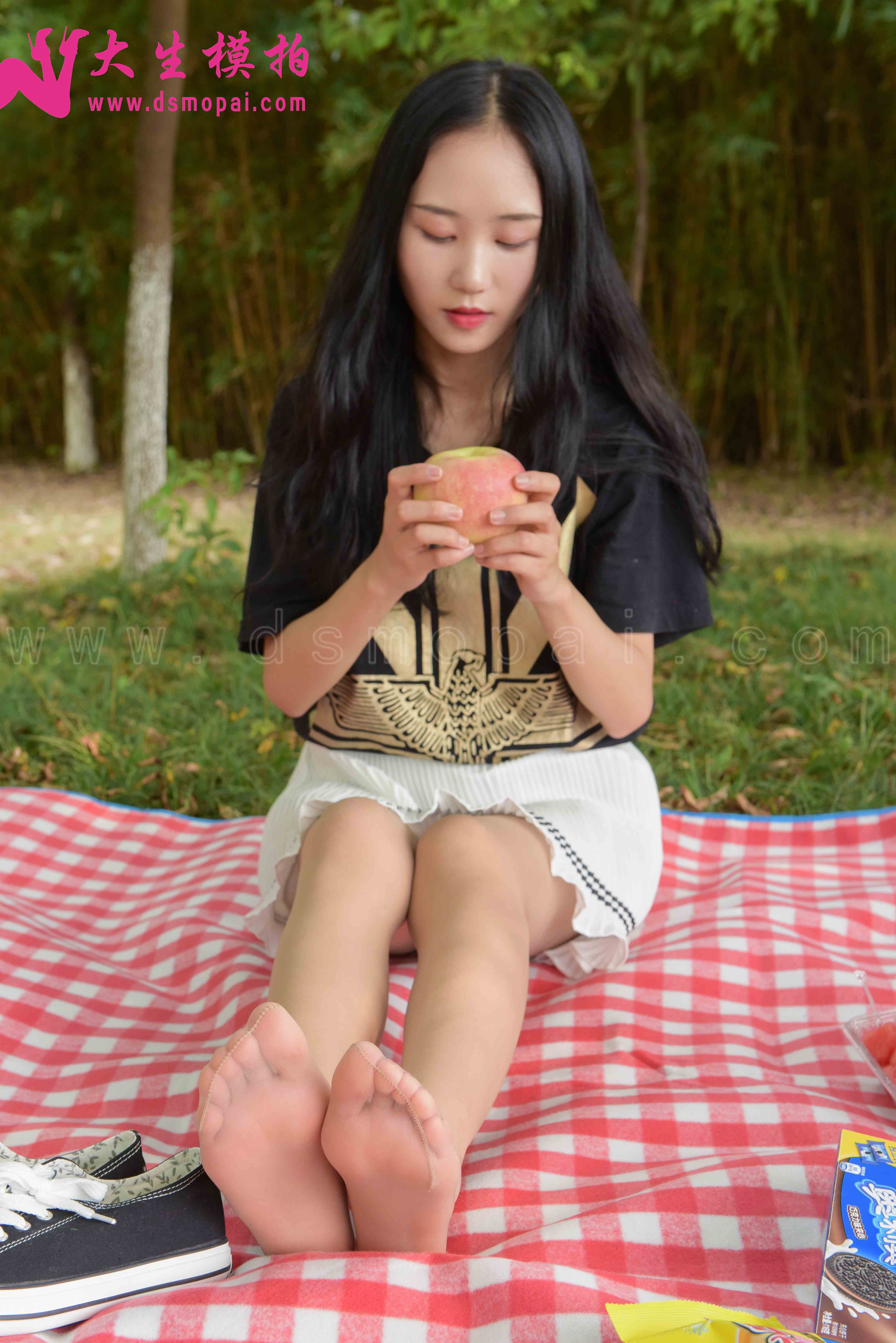 China Beauty Legs and feet 855